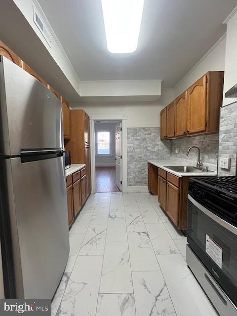 CHARLES VILLAGE - Residential Lease