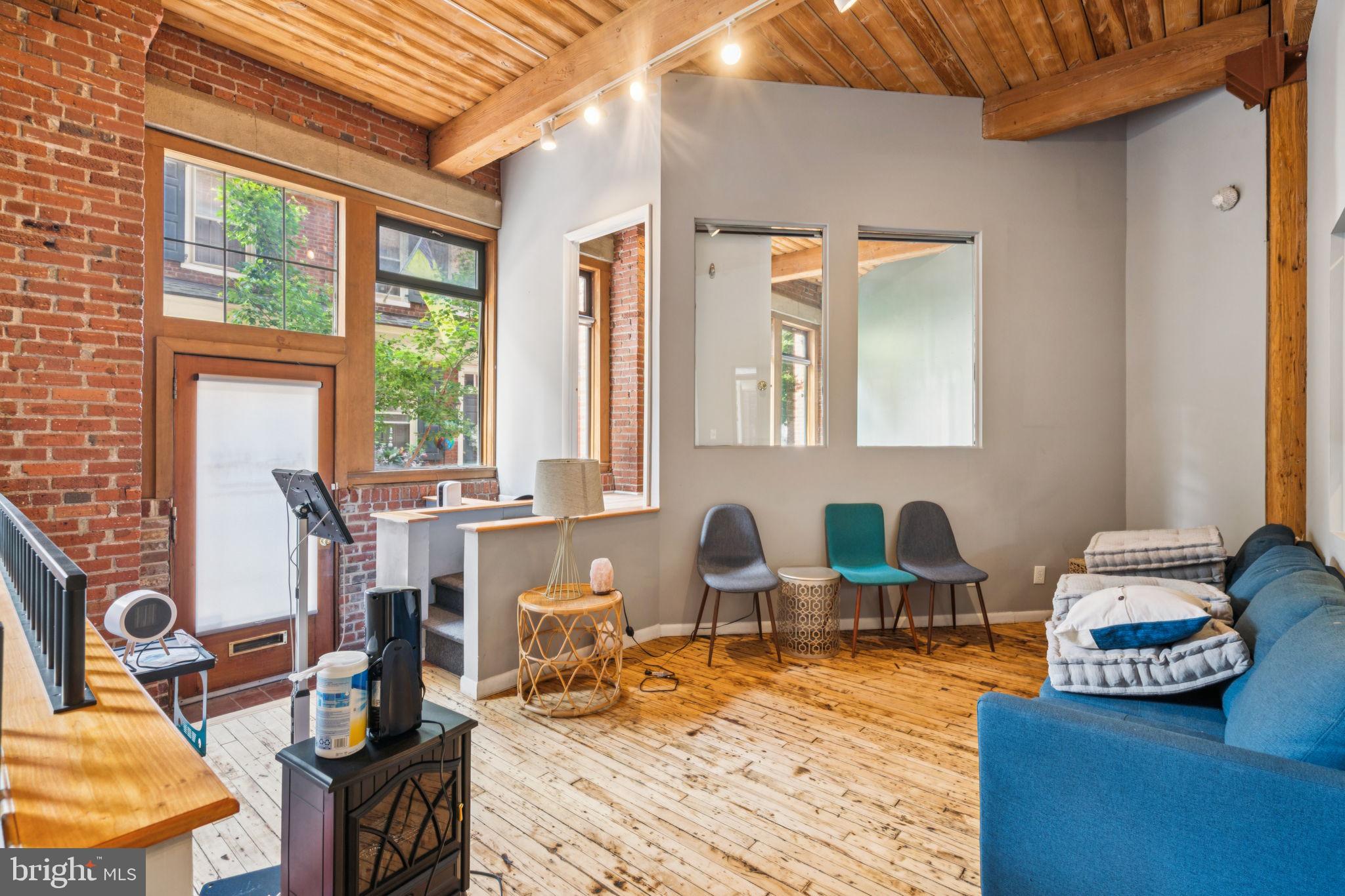 PHILADELPHIA - Residential