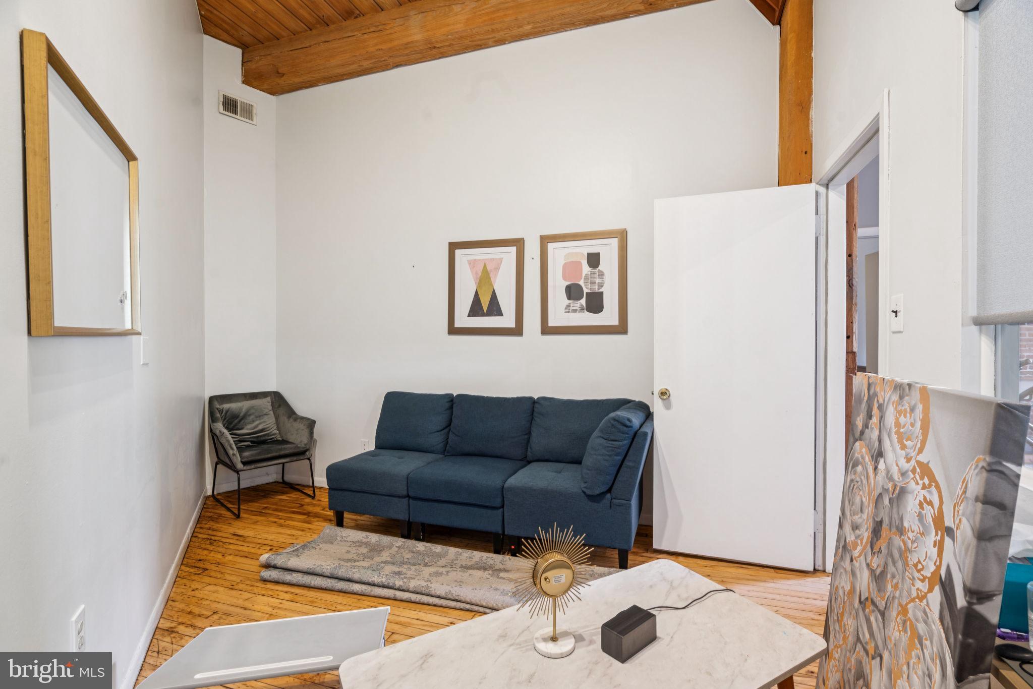 PHILADELPHIA - Residential