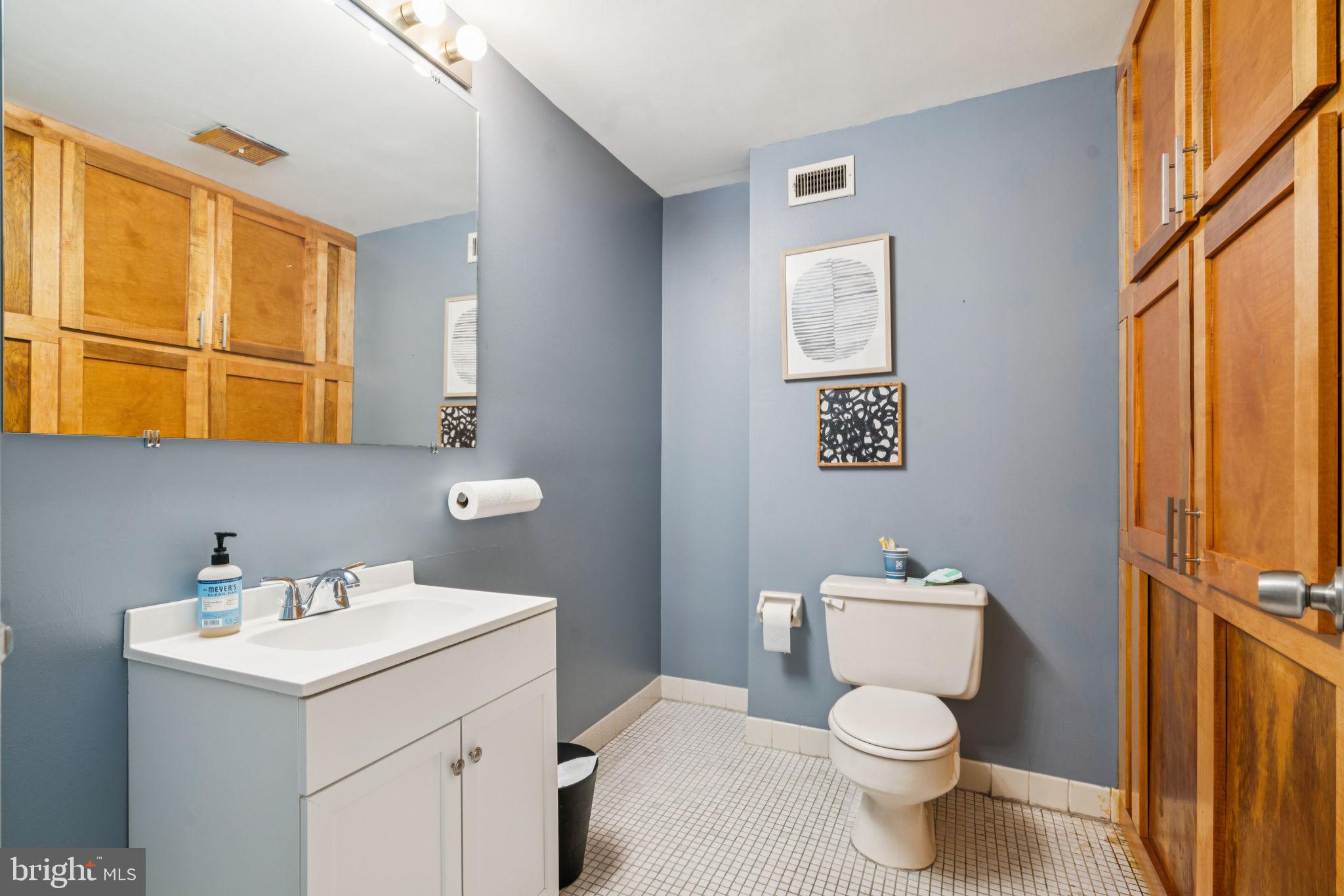 PHILADELPHIA - Residential