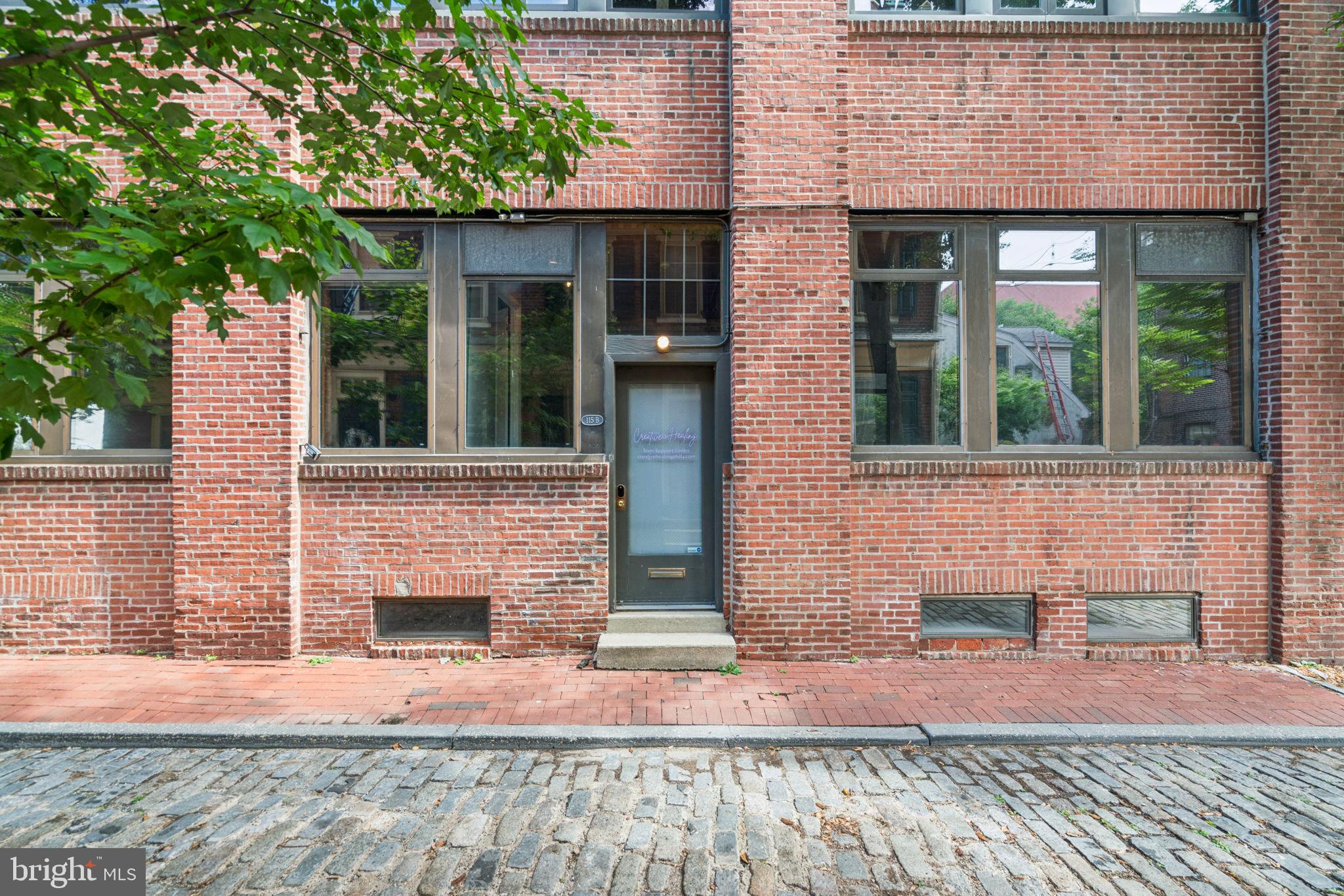 PHILADELPHIA - Residential