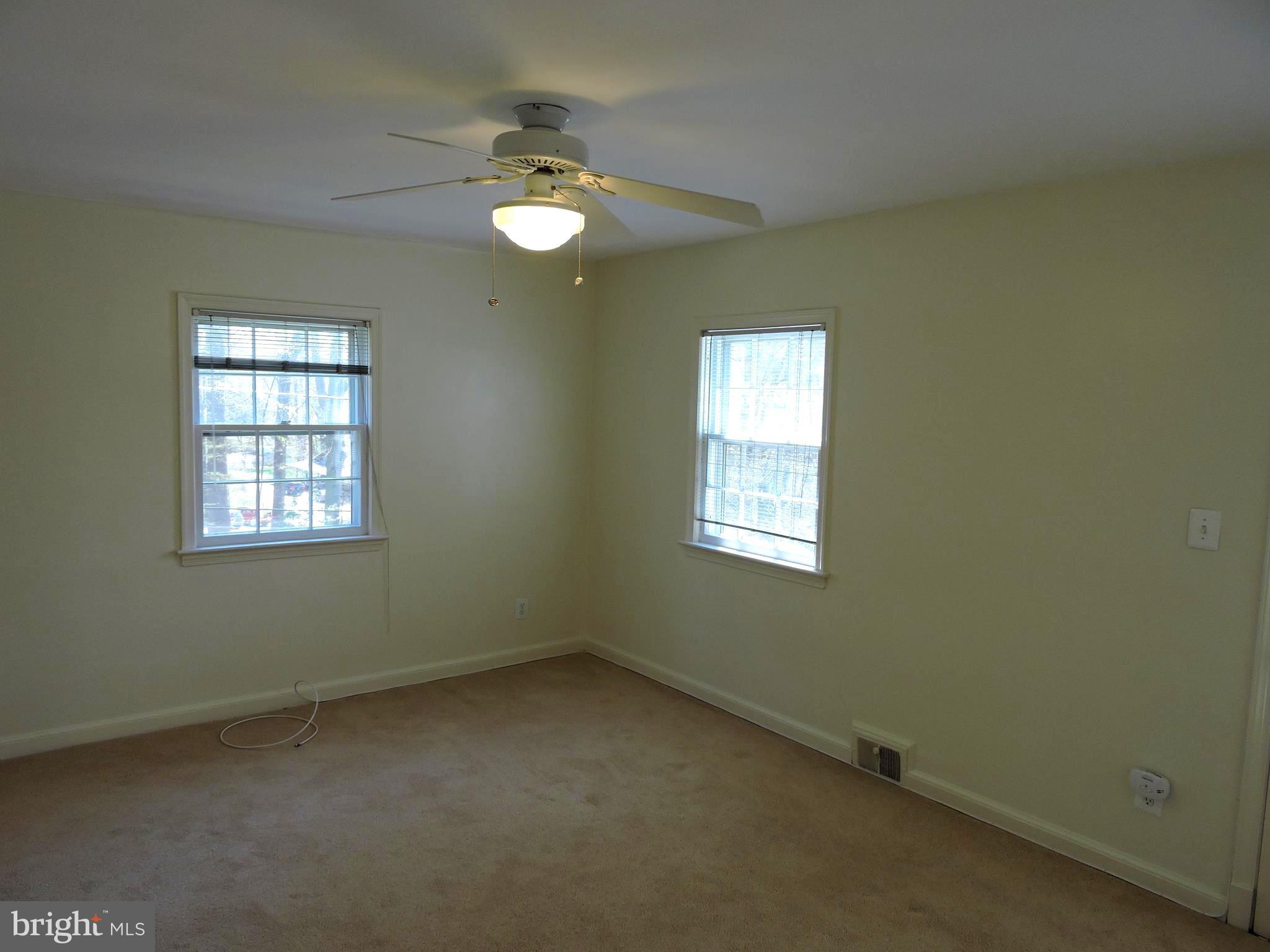 PARKWOOD - Residential Lease