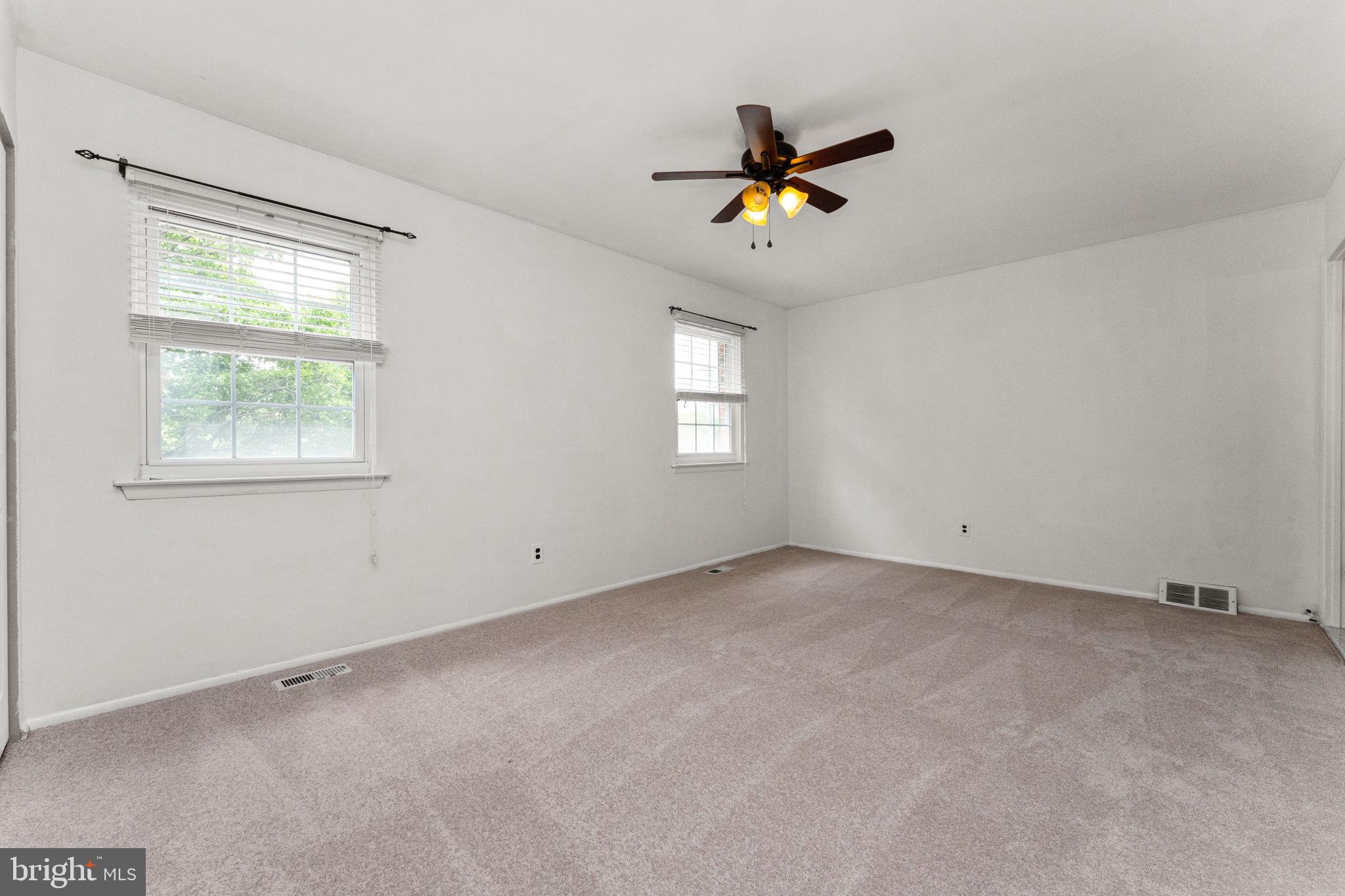 ROXBOROUGH - Residential