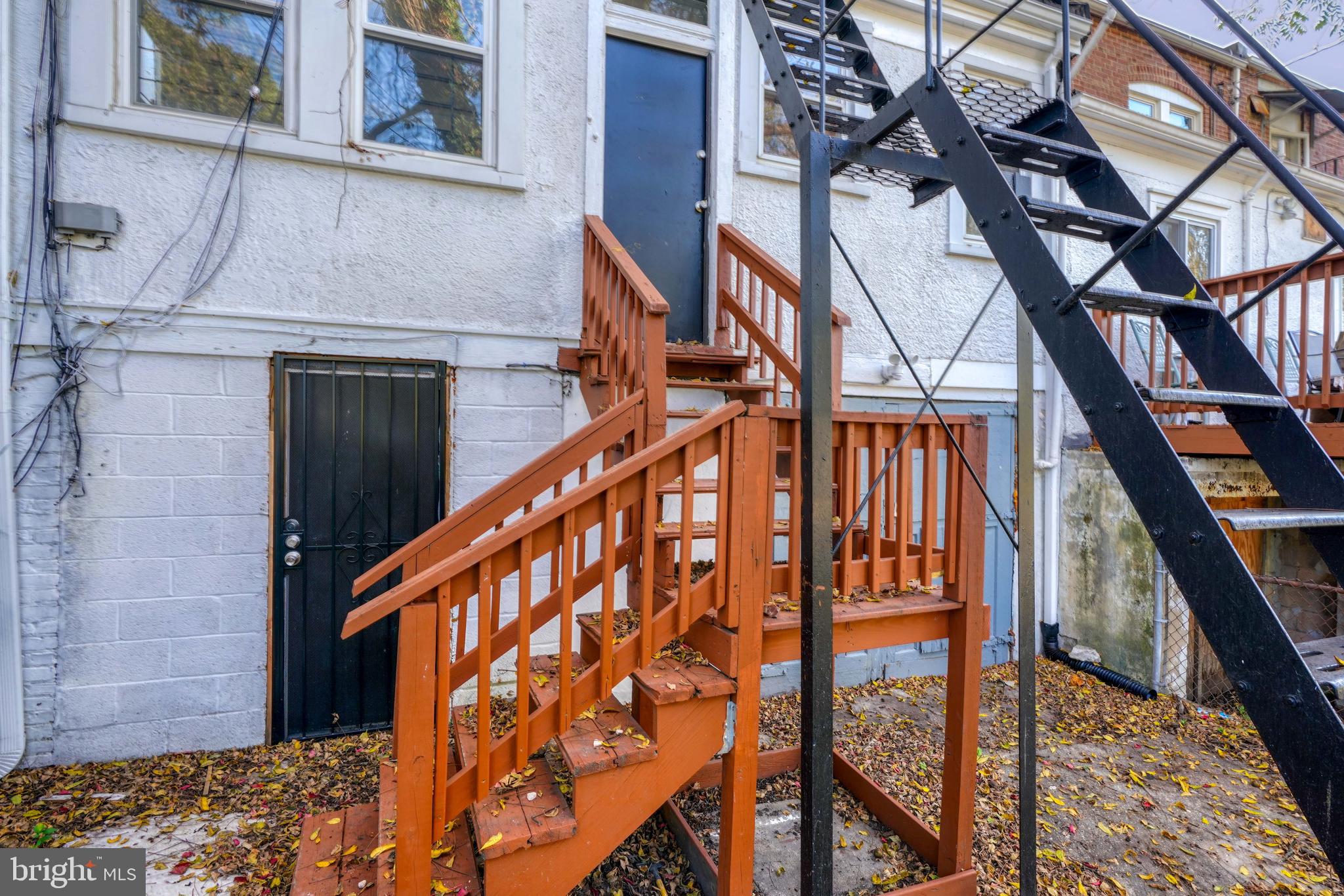 EDMONDSON VIILLAGE - Residential Lease