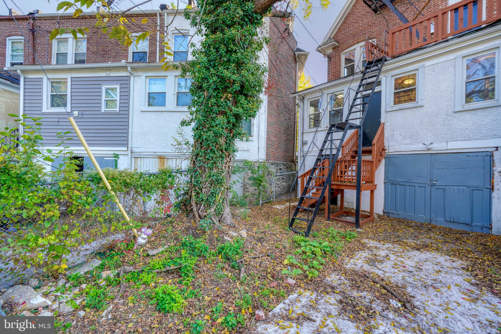 EDMONDSON VIILLAGE - Residential Lease