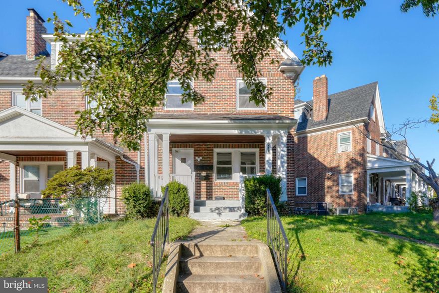 Welcome to your new home at 616 N. Woodington Ave, Unit 2, gracefully perched on the 2nd floor. This exquisite apartment boasts two generously proportioned bedrooms, a sleek bathroom with a rejuvenating stand-up shower, a fully equipped kitchen, and a cozy living area. Enjoy moments of tranquility on your private deck, perfect for unwinding after a long day. Positioned conveniently near an array of shops, eateries, and essential amenities, this unit offers the added benefit of all-inclusive utilities. Ready for immediate occupancy, seize this opportunity for a comfortable and hassle-free move-in experience.