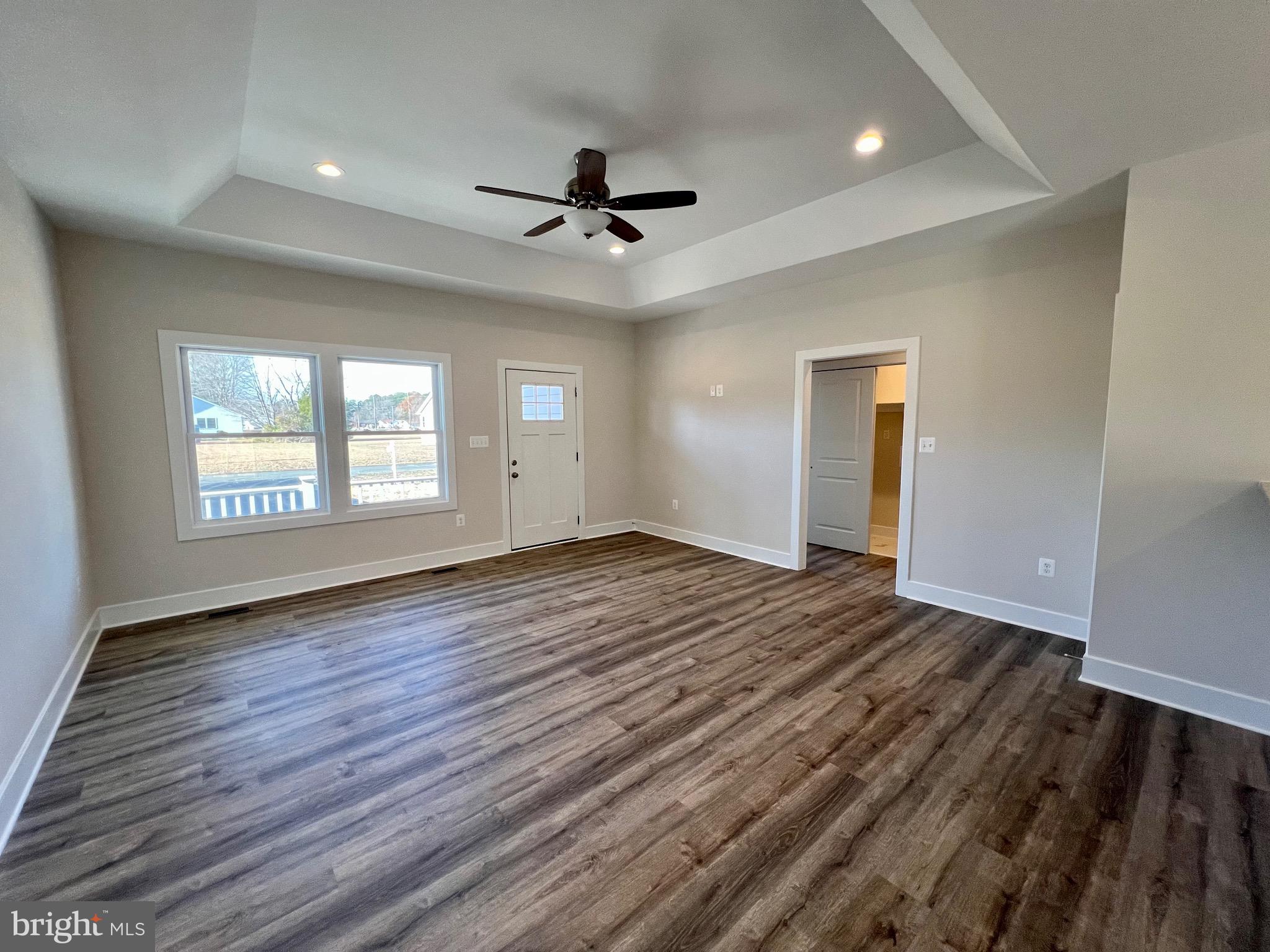 GLEBE HARBOR - Residential