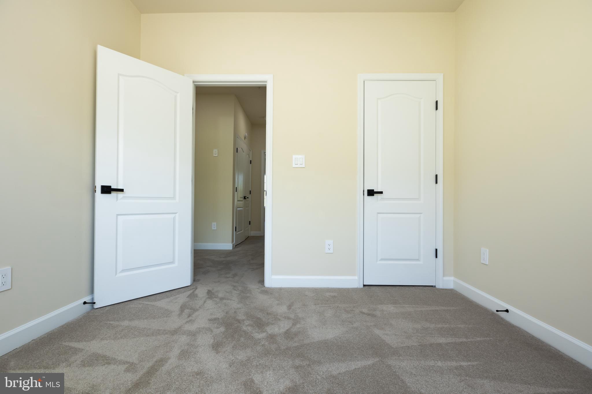 RESIDENCES AT VICTORY PROMENADE - Residential