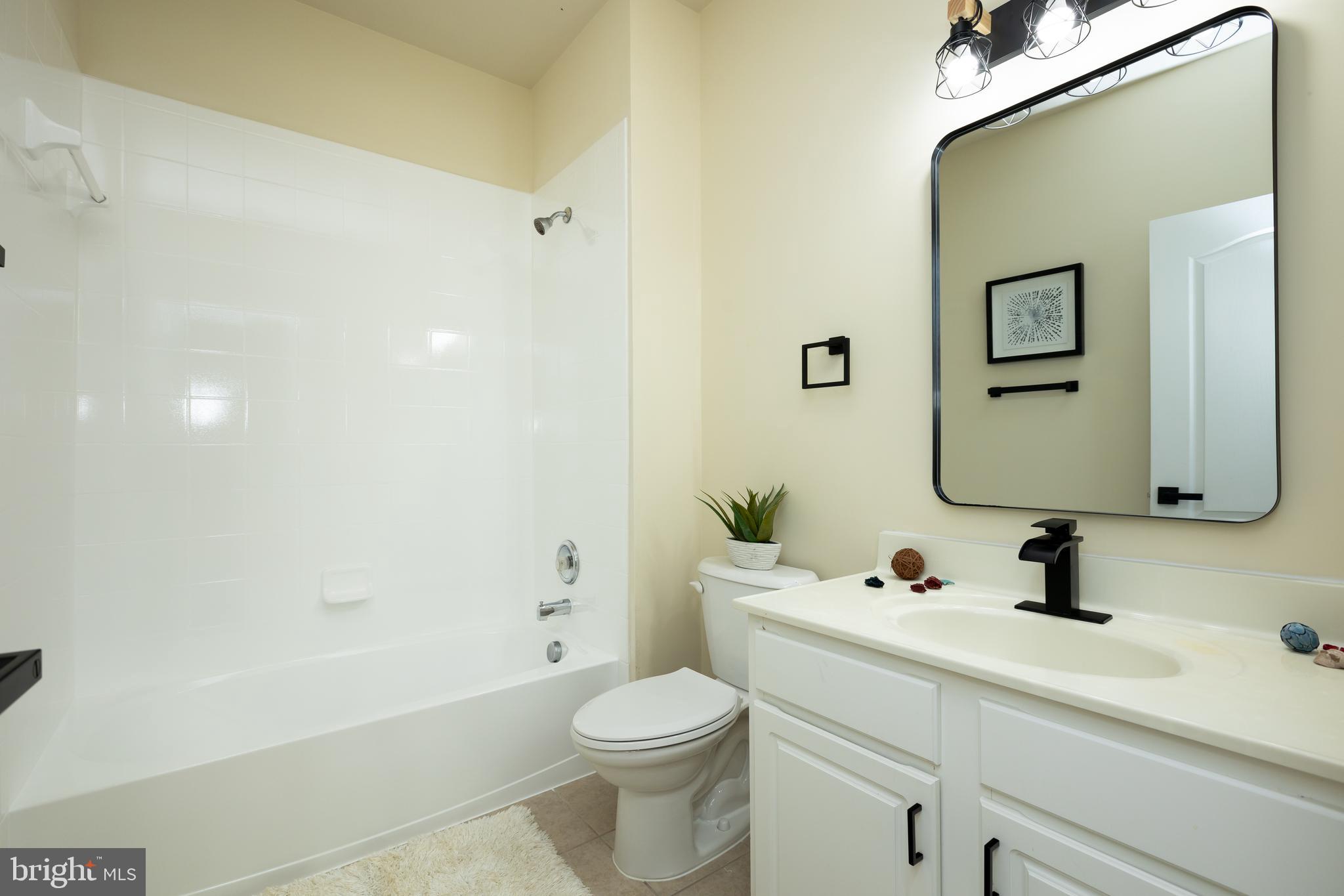 RESIDENCES AT VICTORY PROMENADE - Residential