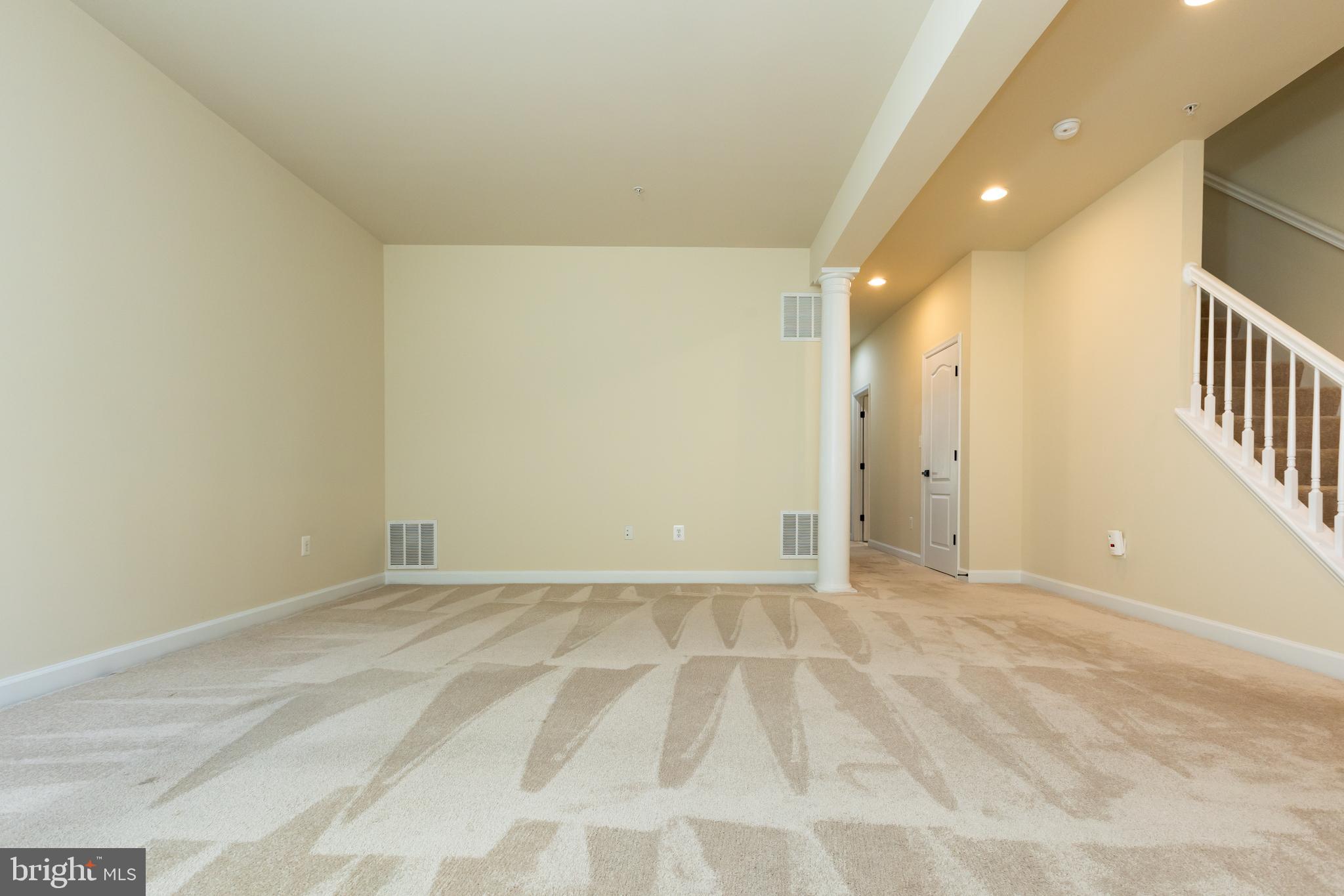 RESIDENCES AT VICTORY PROMENADE - Residential