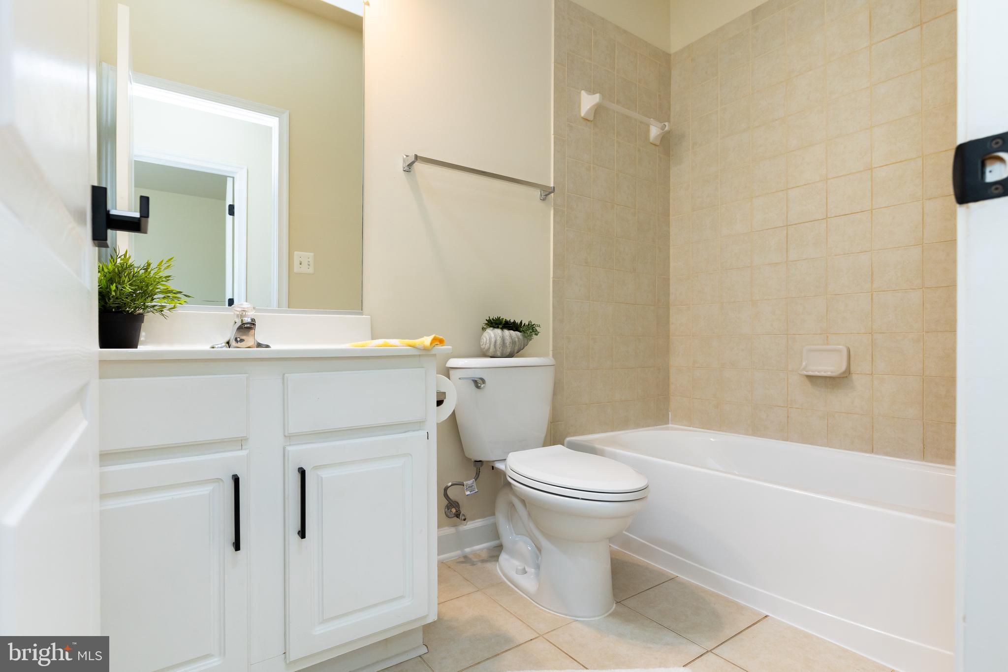 RESIDENCES AT VICTORY PROMENADE - Residential