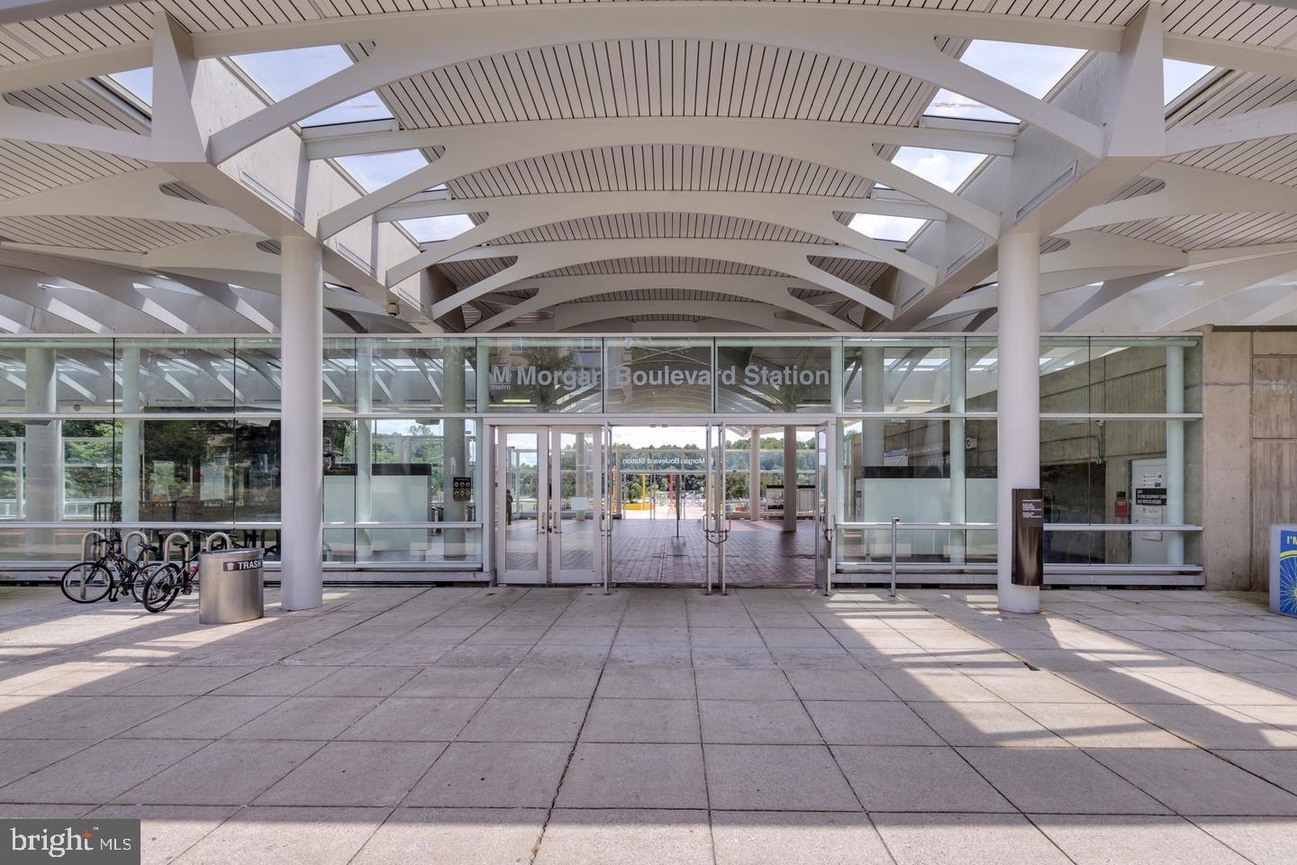 RESIDENCES AT VICTORY PROMENADE - Residential