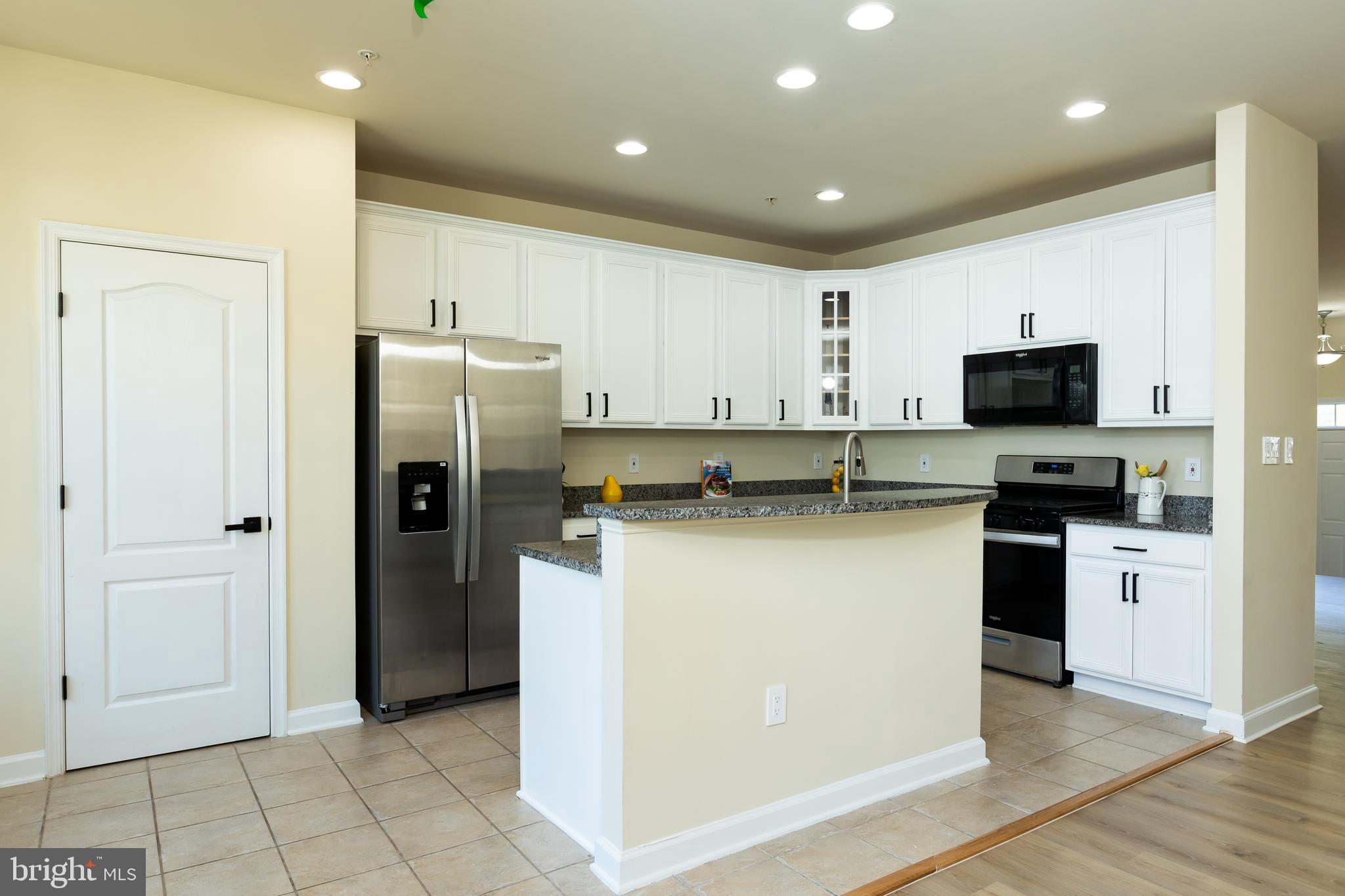 RESIDENCES AT VICTORY PROMENADE - Residential