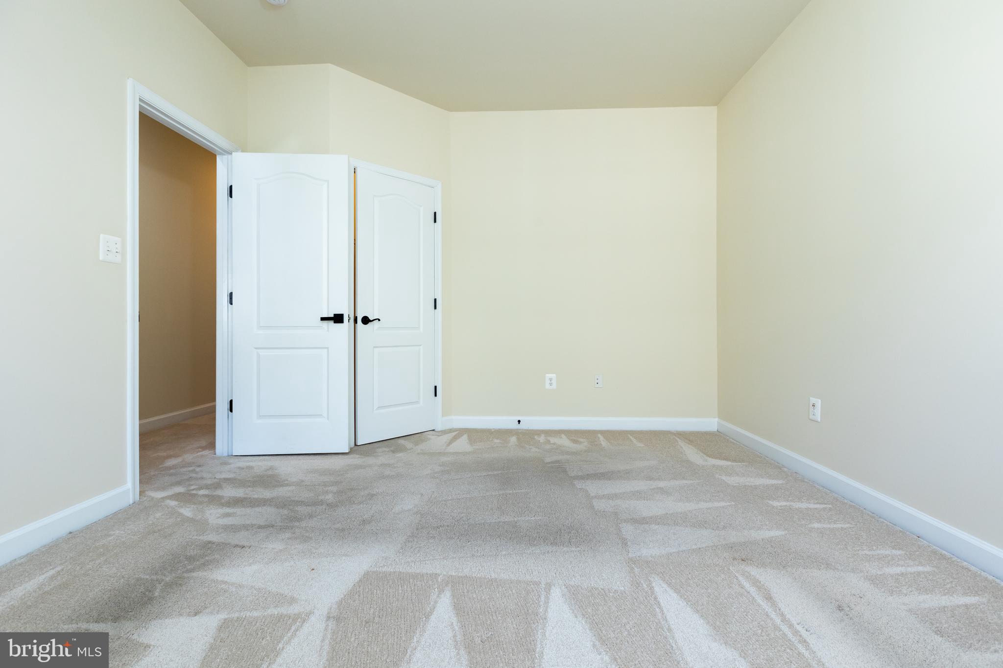 RESIDENCES AT VICTORY PROMENADE - Residential