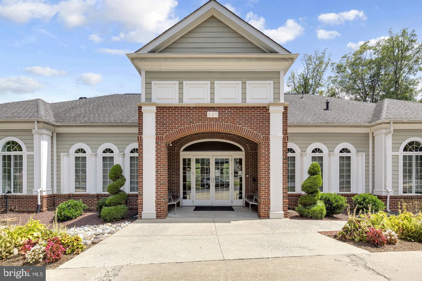 RESIDENCES AT VICTORY PROMENADE - Residential