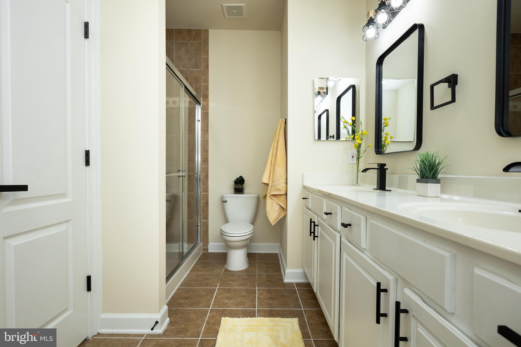 RESIDENCES AT VICTORY PROMENADE - Residential