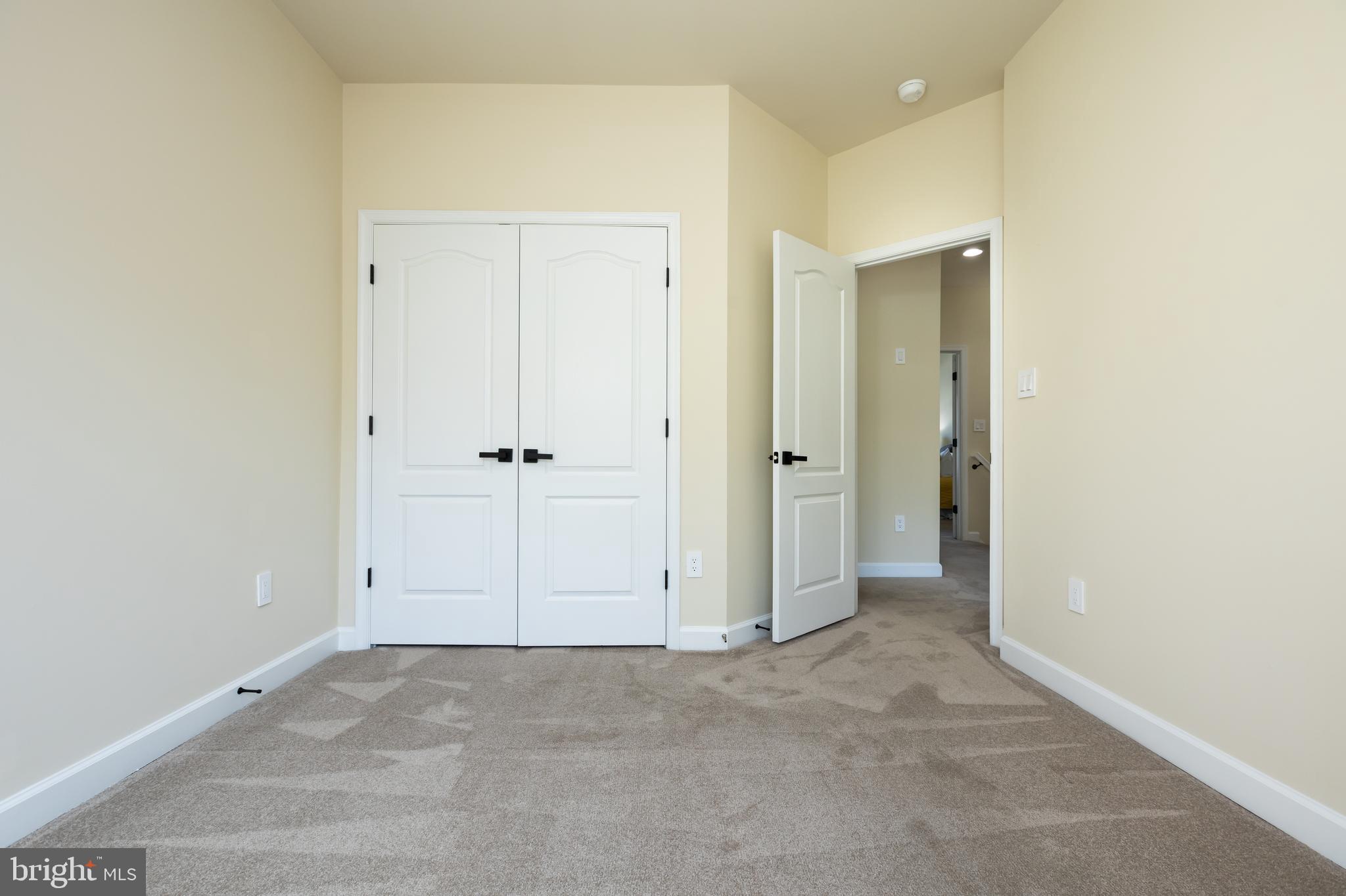 RESIDENCES AT VICTORY PROMENADE - Residential