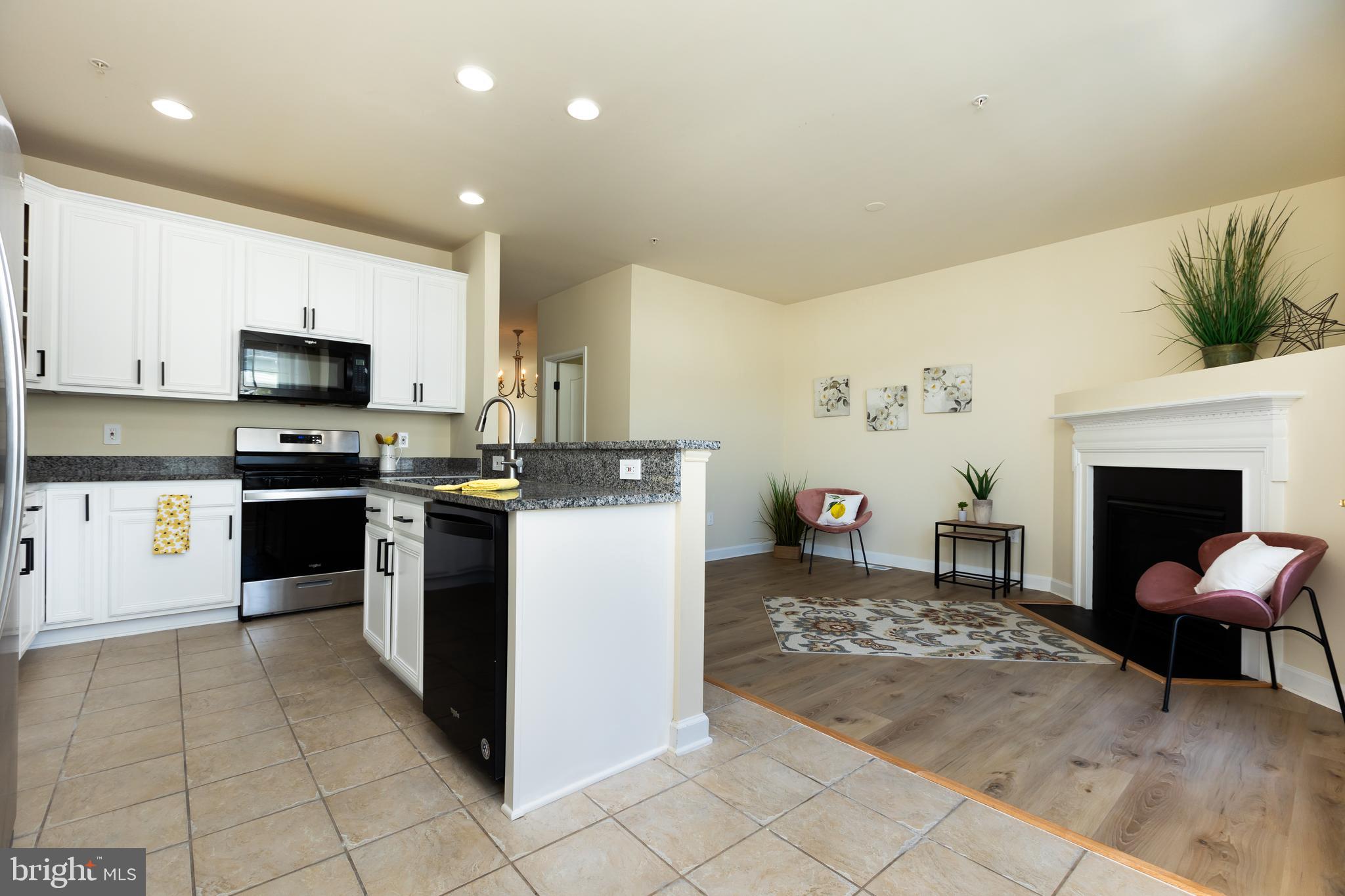 RESIDENCES AT VICTORY PROMENADE - Residential