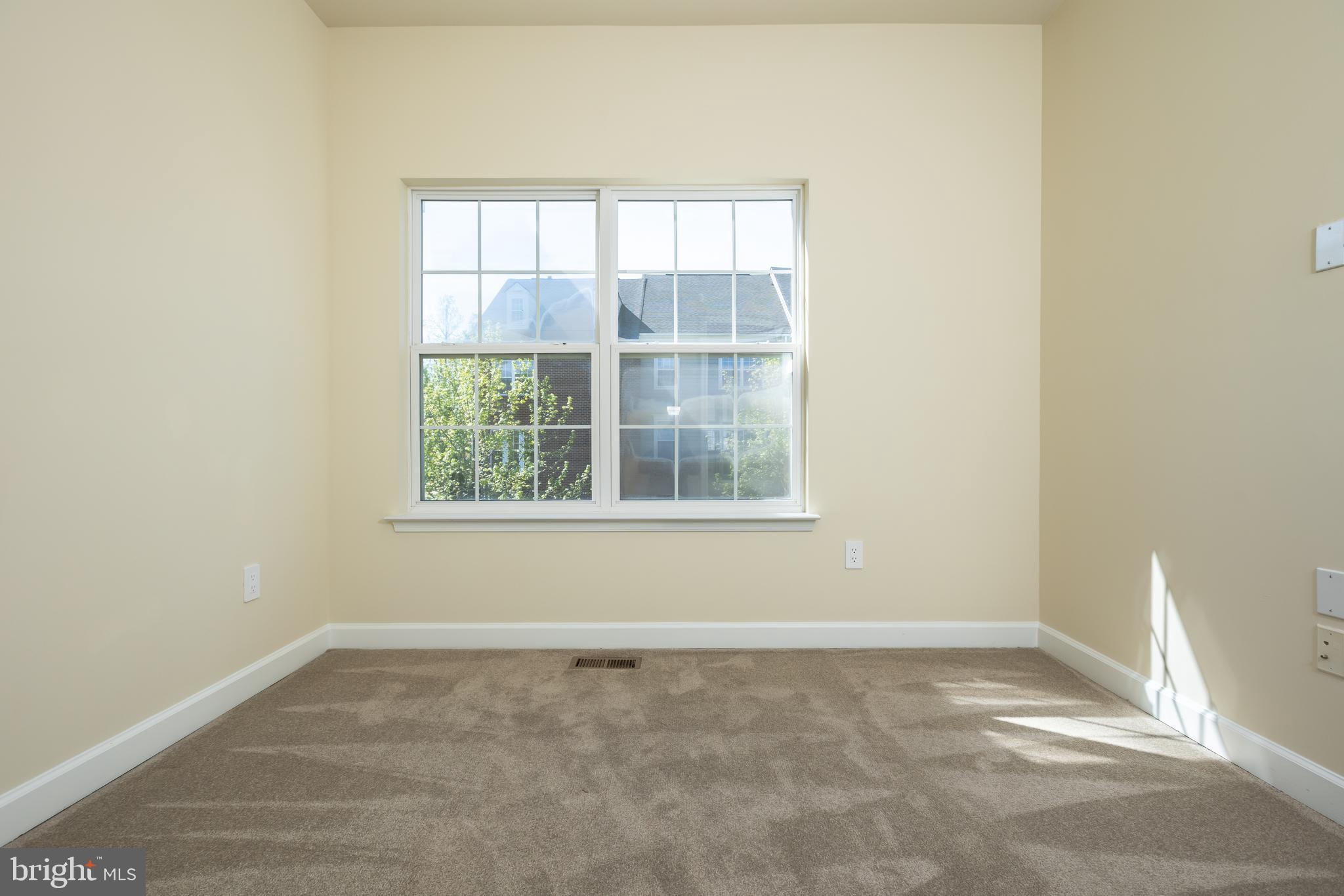 RESIDENCES AT VICTORY PROMENADE - Residential