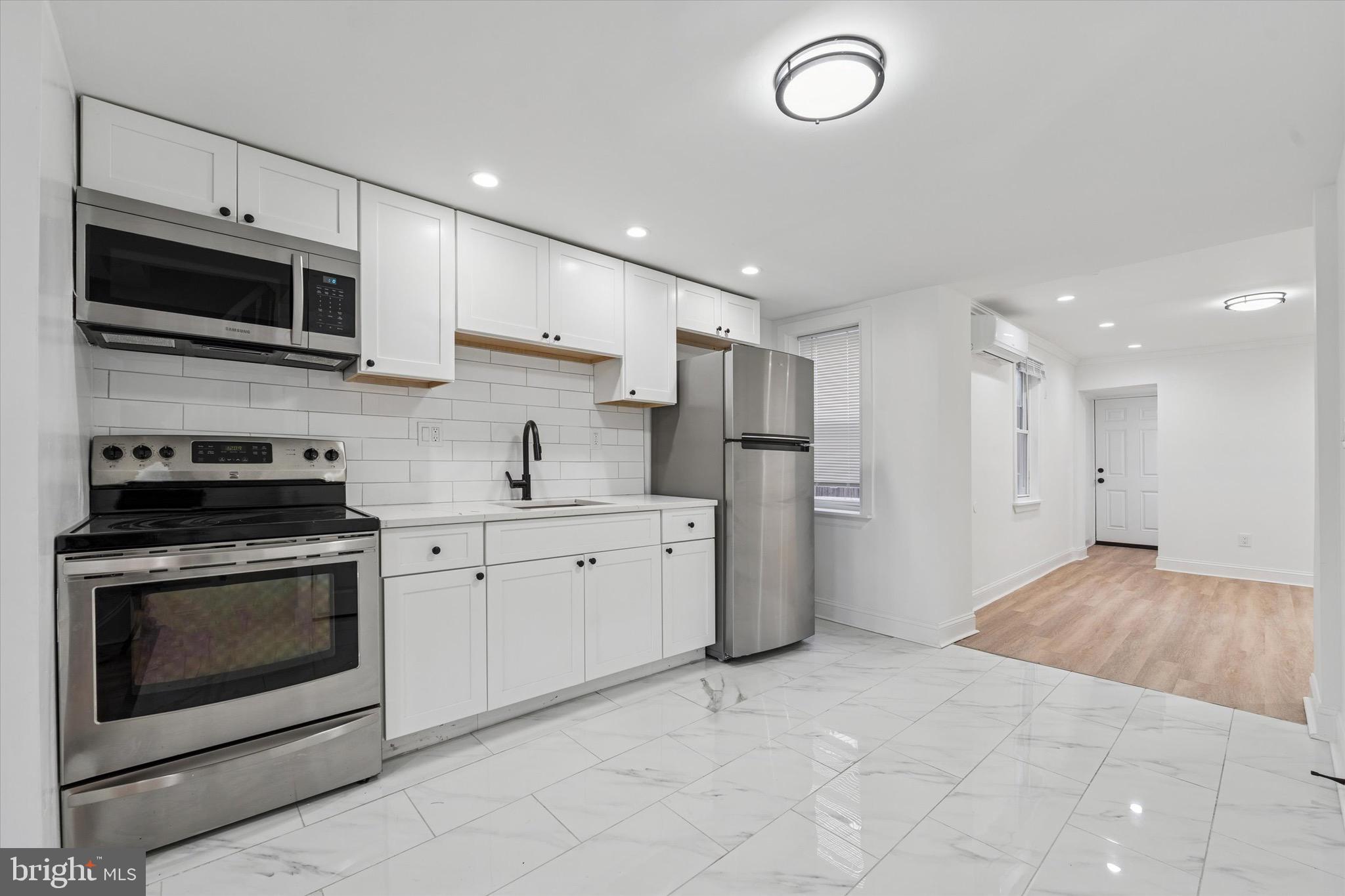 OLDE KENSINGTON - Residential