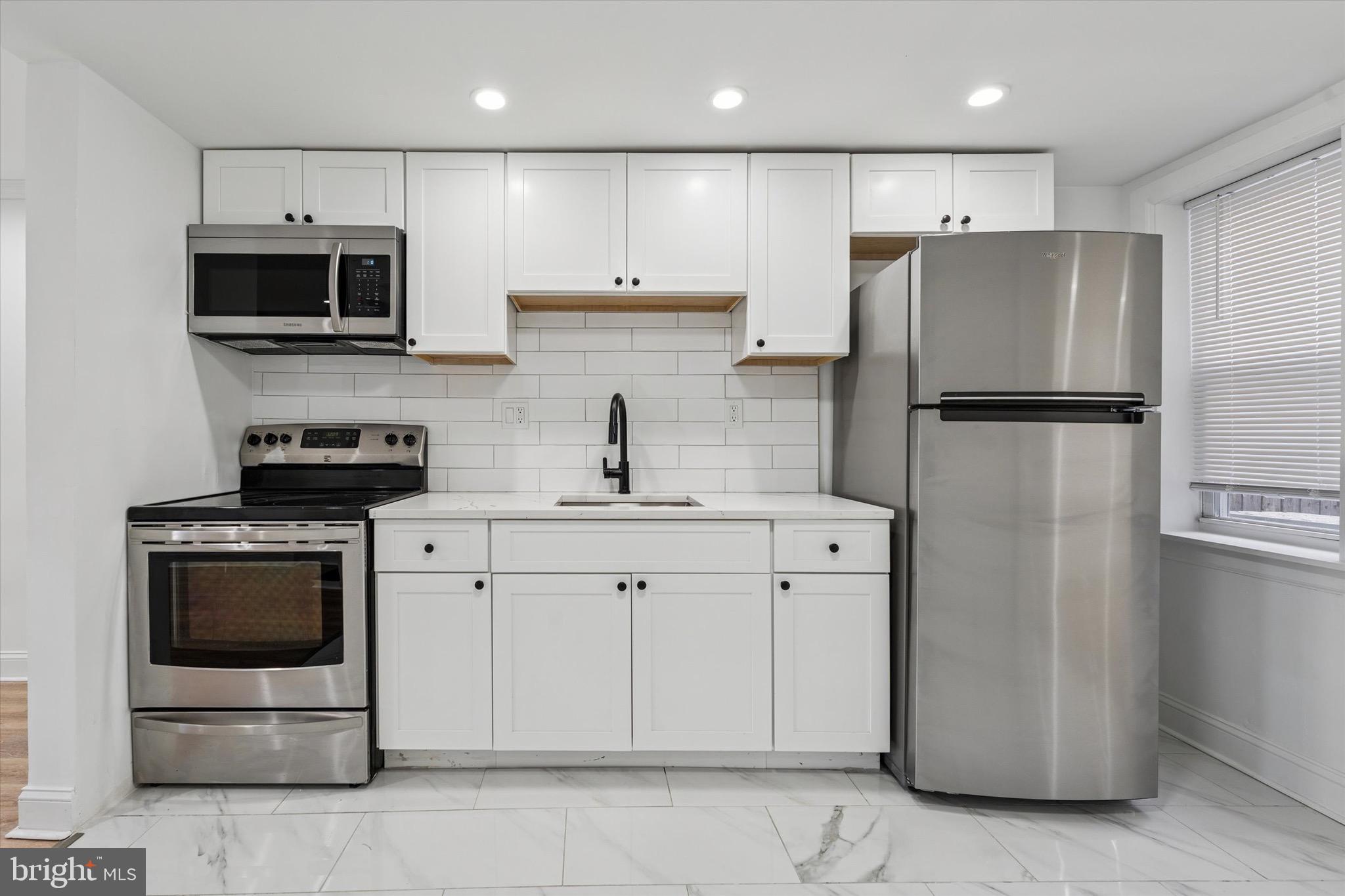 OLDE KENSINGTON - Residential