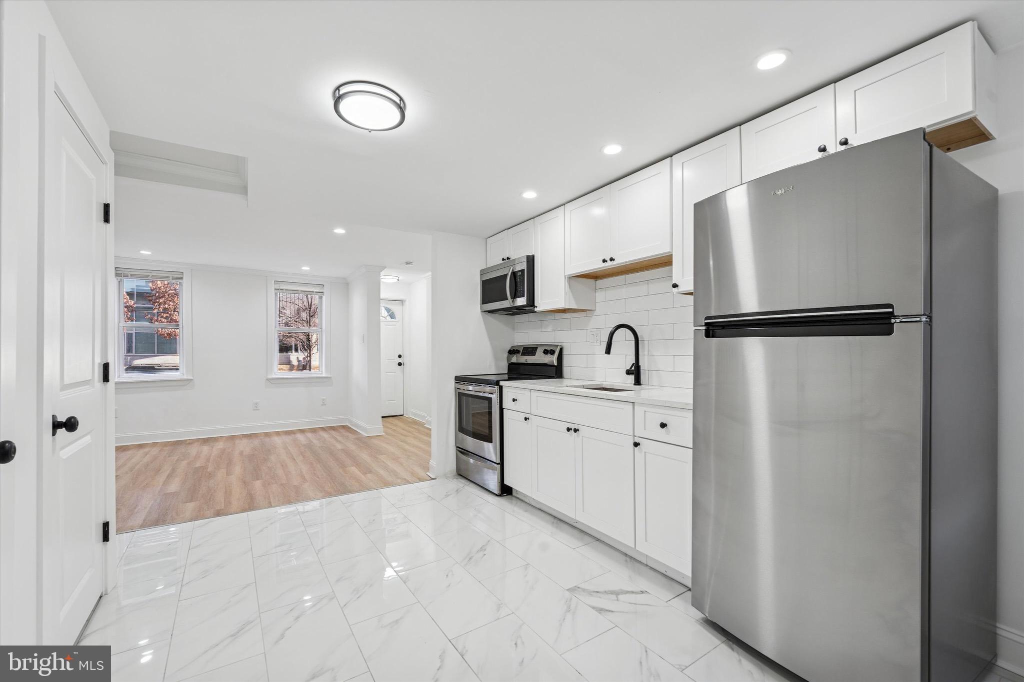 OLDE KENSINGTON - Residential