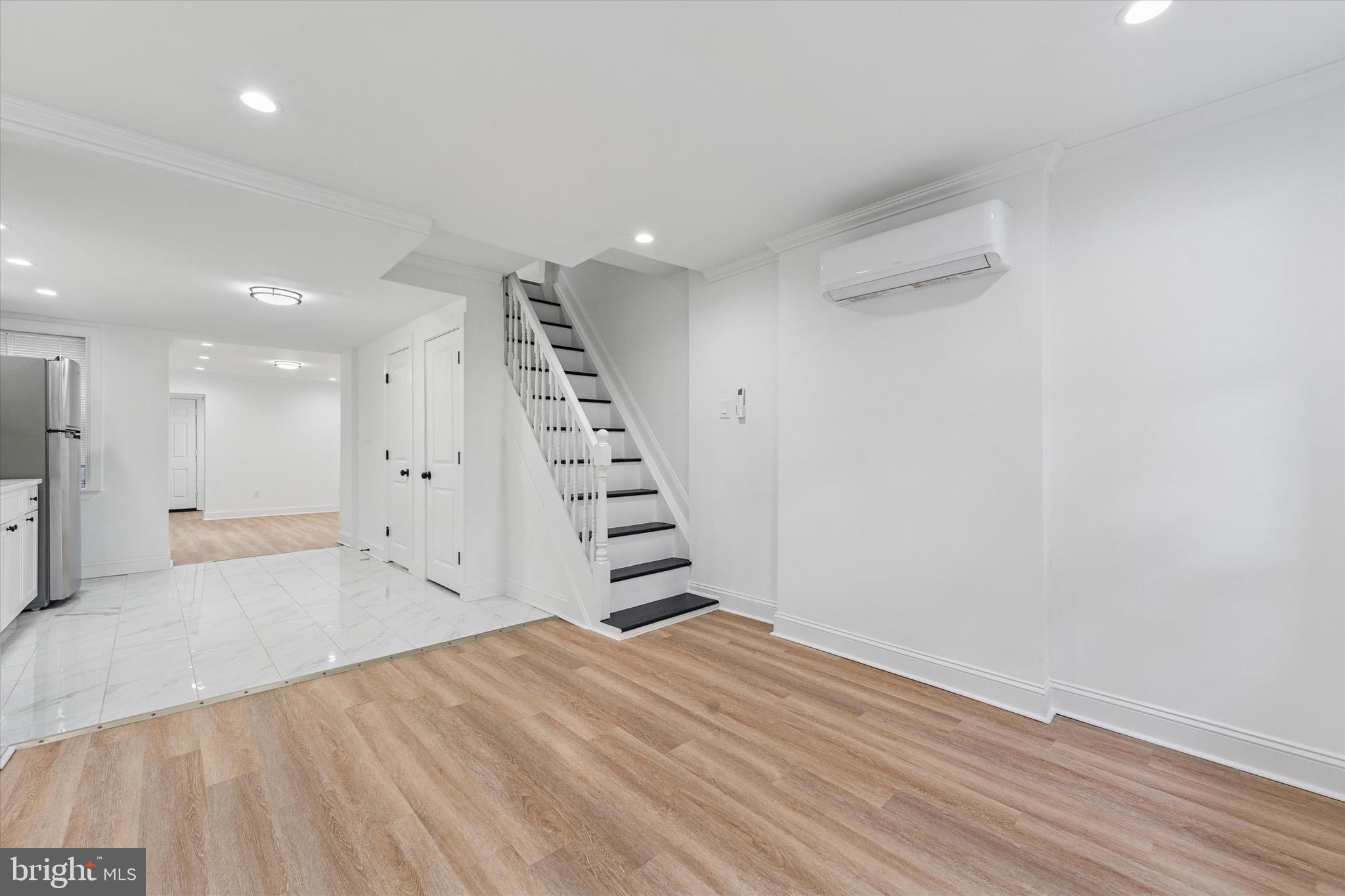 OLDE KENSINGTON - Residential