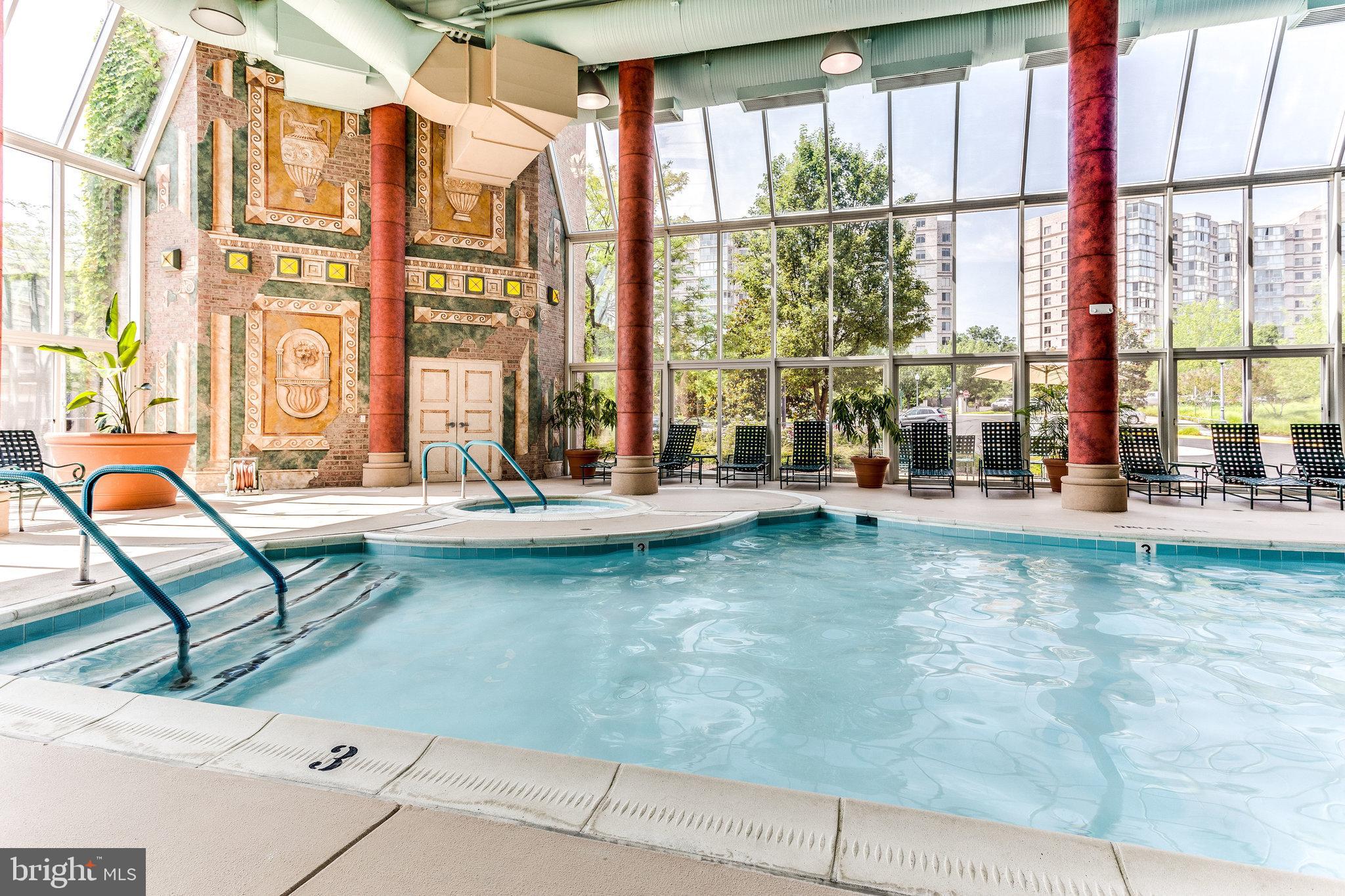 RIVERVIEW AT LANSDOWNE WOODS - Residential