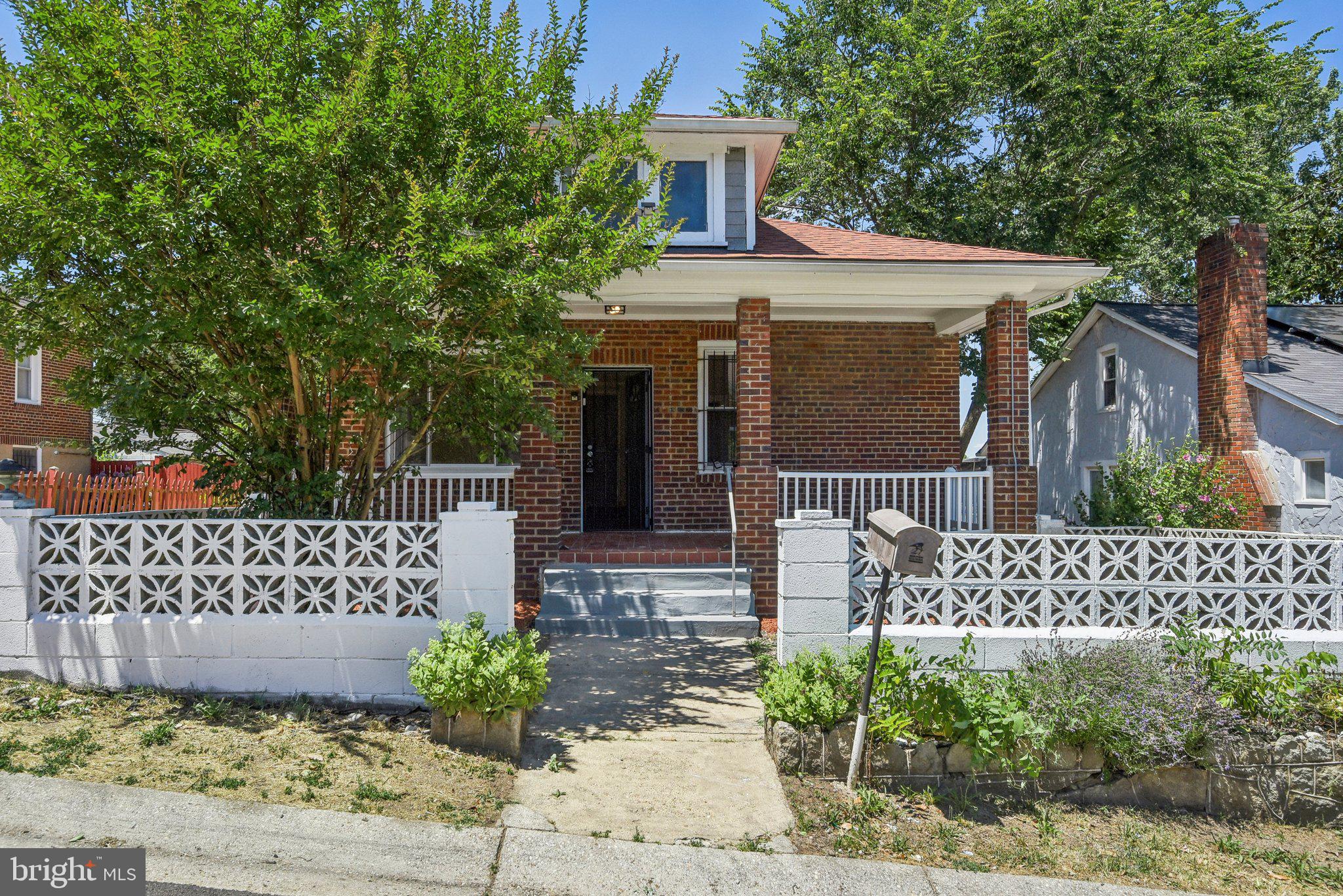 CAPITOL HEIGHTS - Residential