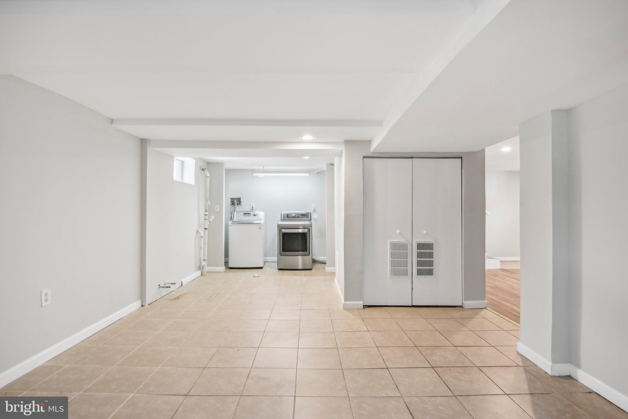 CAPITOL HEIGHTS - Residential