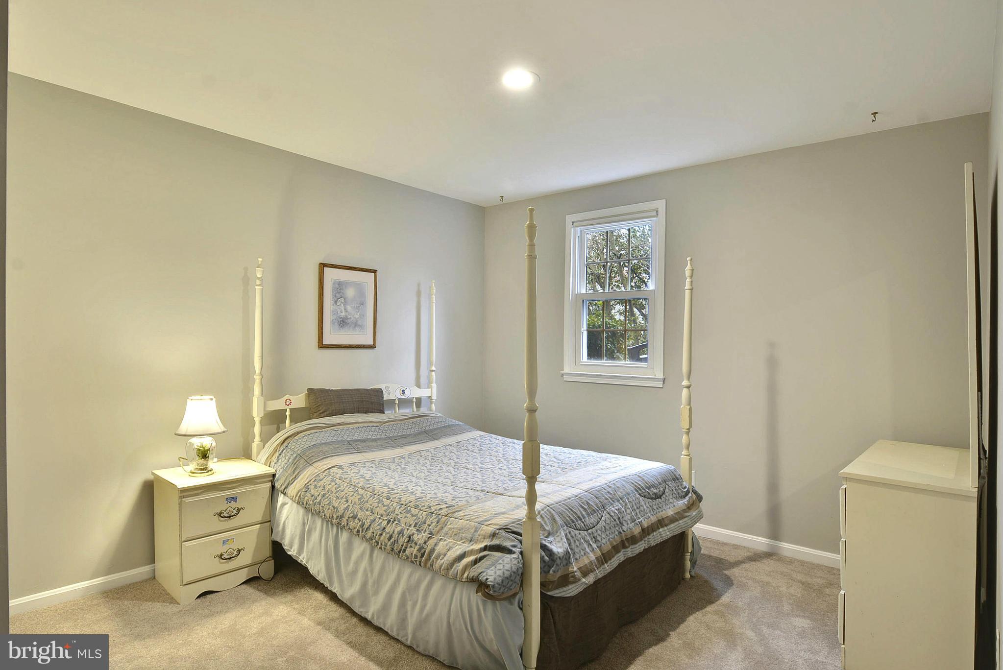 STRATFORD ON THE POTOMAC - Residential