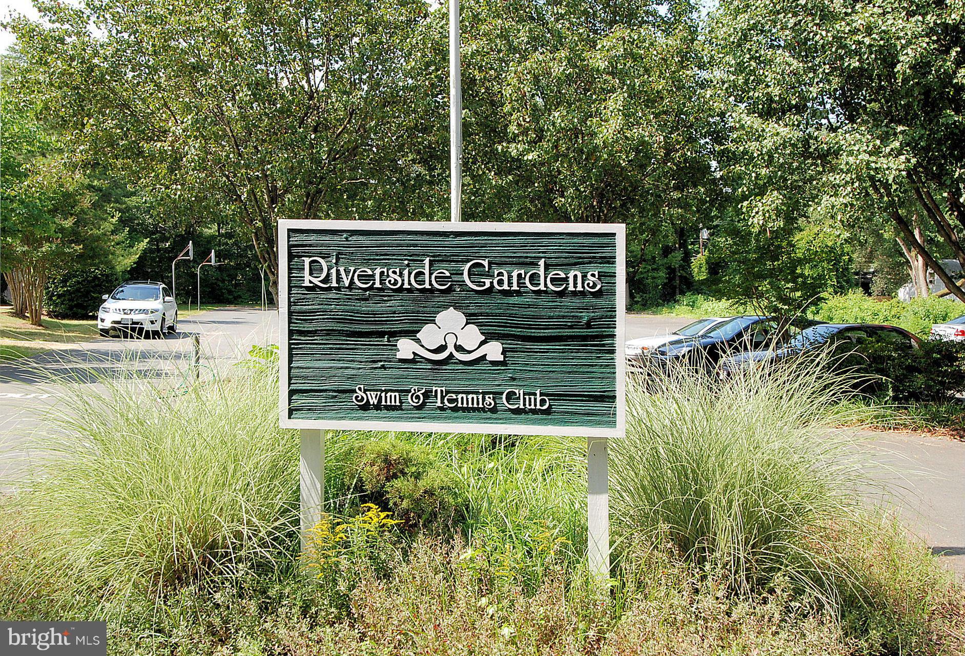 STRATFORD ON THE POTOMAC - Residential