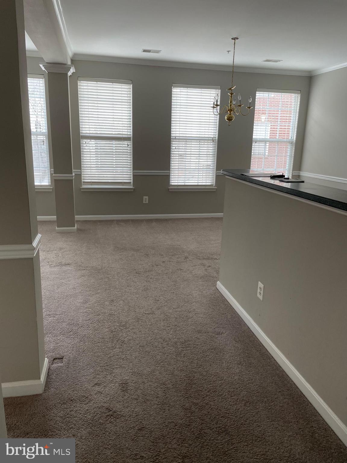 2665 MANHATTAN PLACE 02/303