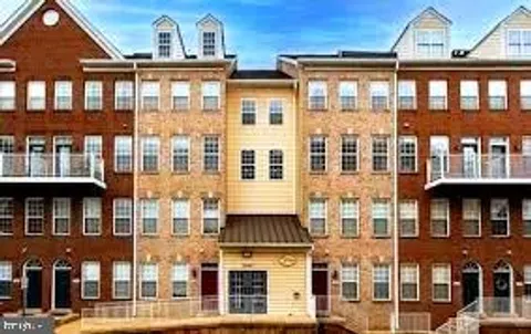2665 Manhattan Place Unit 02/303, Vienna, VA MLS: VAFX2236330