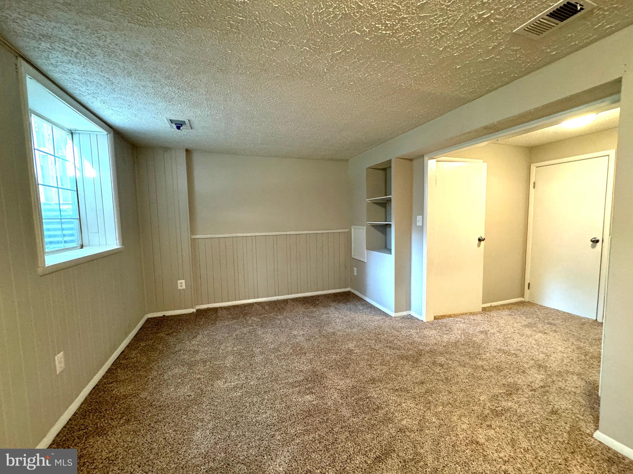 MILL CREEK SOUTH - Residential Lease