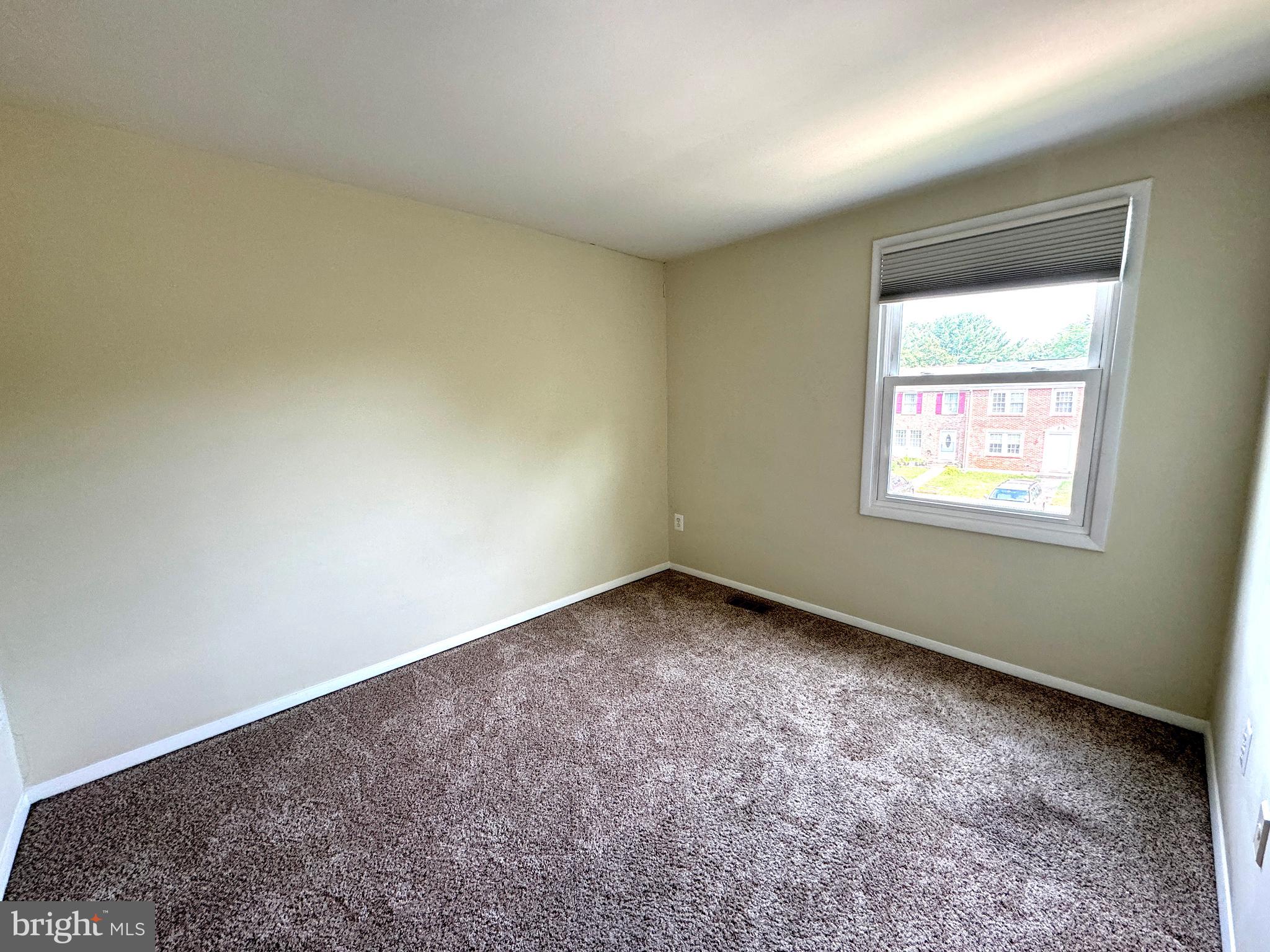 MILL CREEK SOUTH - Residential Lease