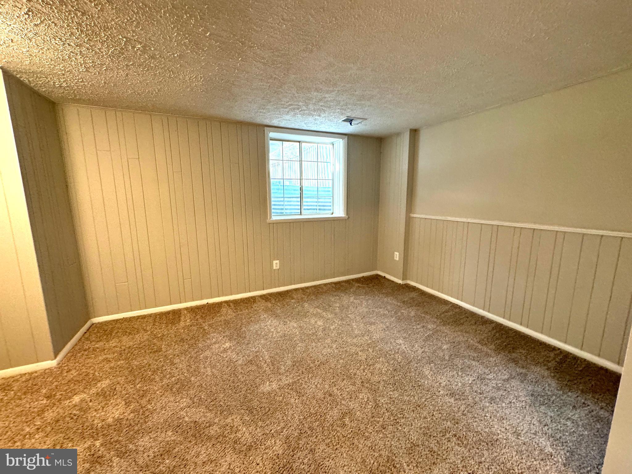 MILL CREEK SOUTH - Residential Lease