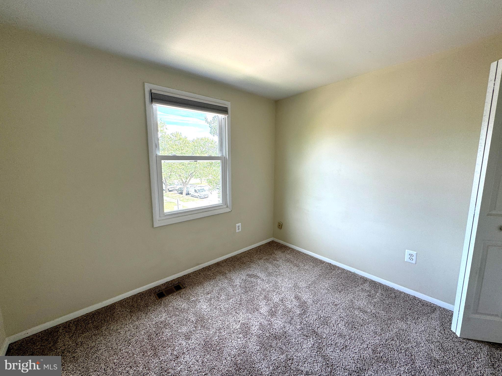 MILL CREEK SOUTH - Residential Lease