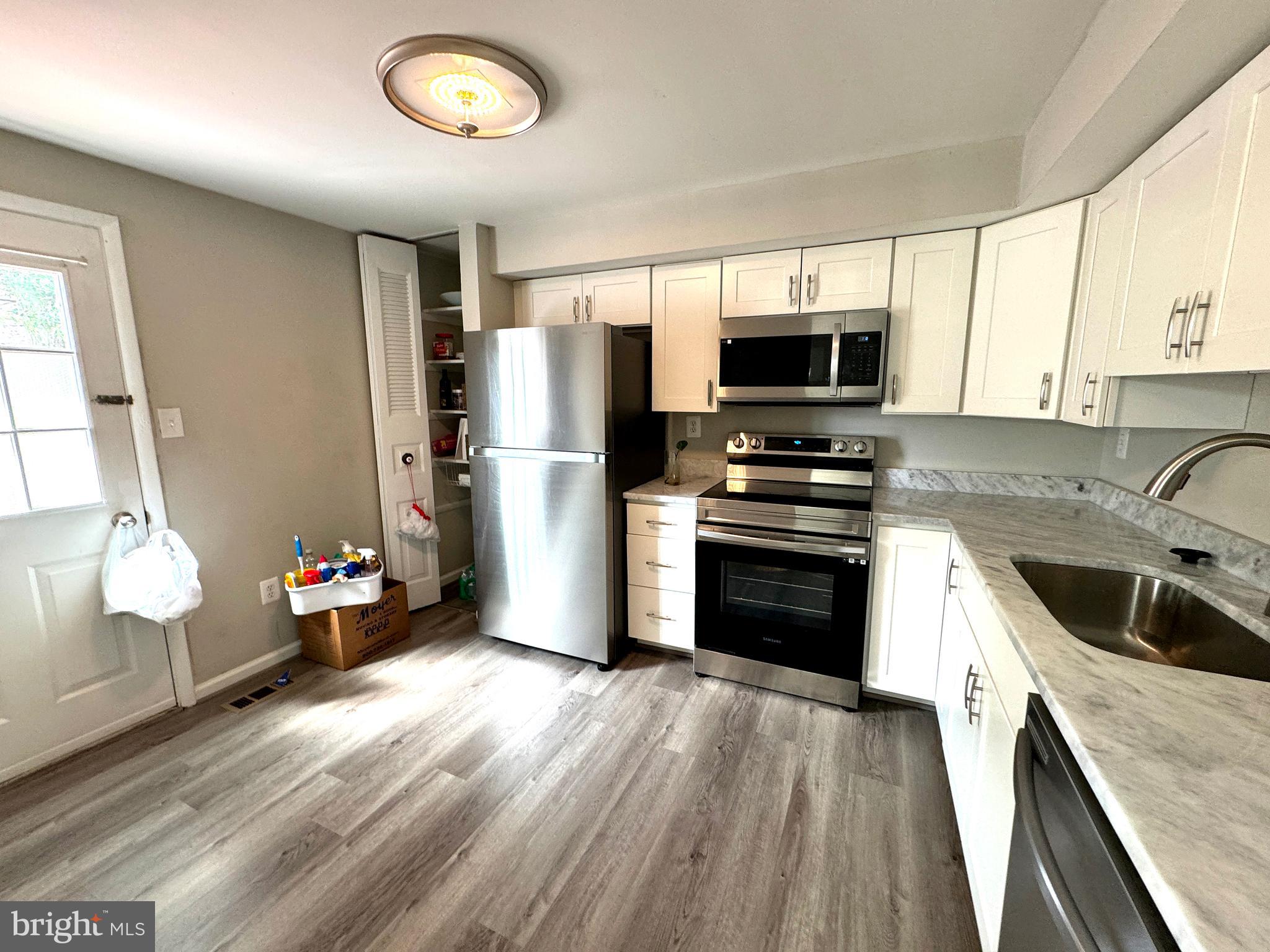 MILL CREEK SOUTH - Residential Lease