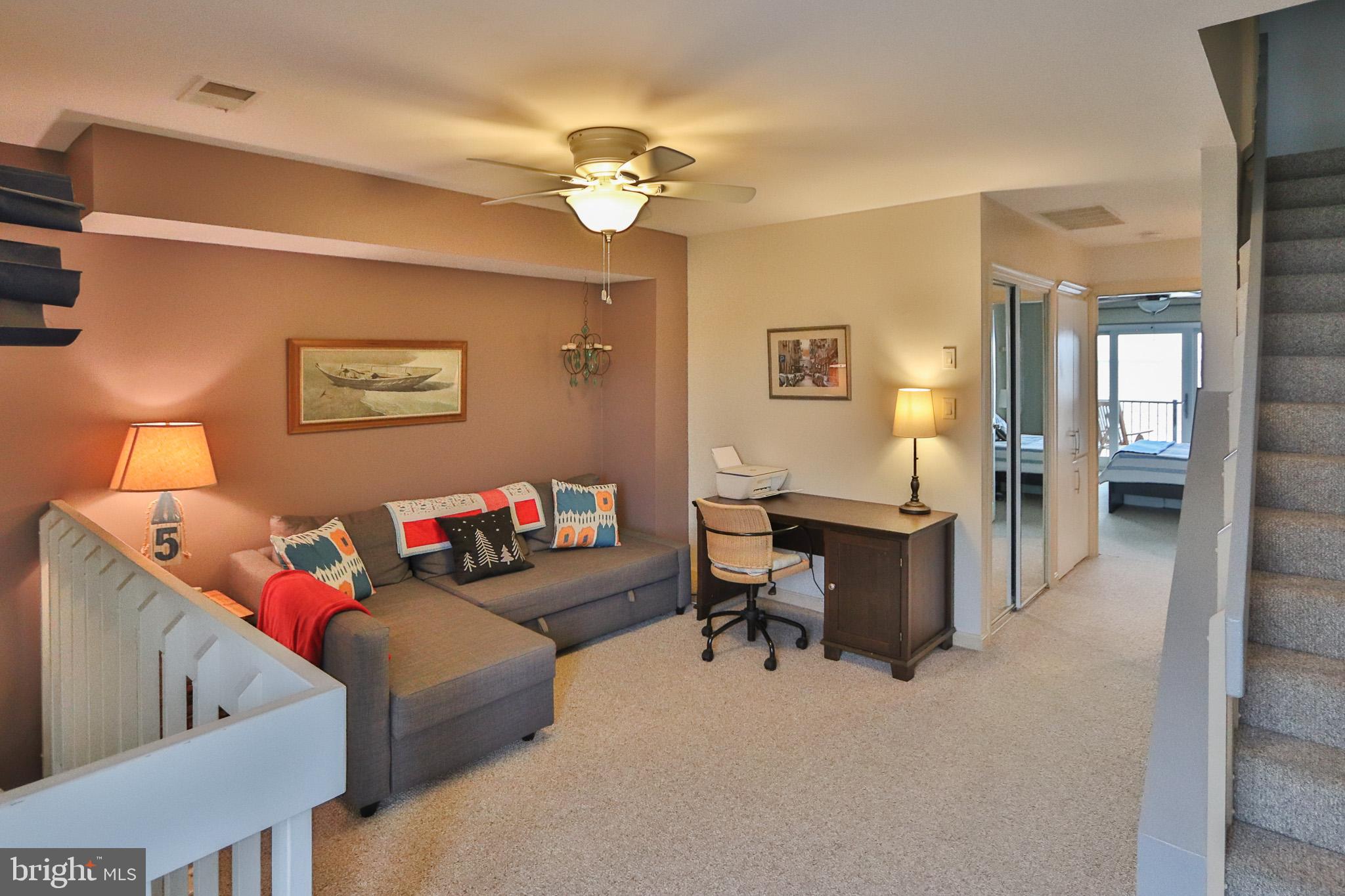 QUEENS LANDING - Residential