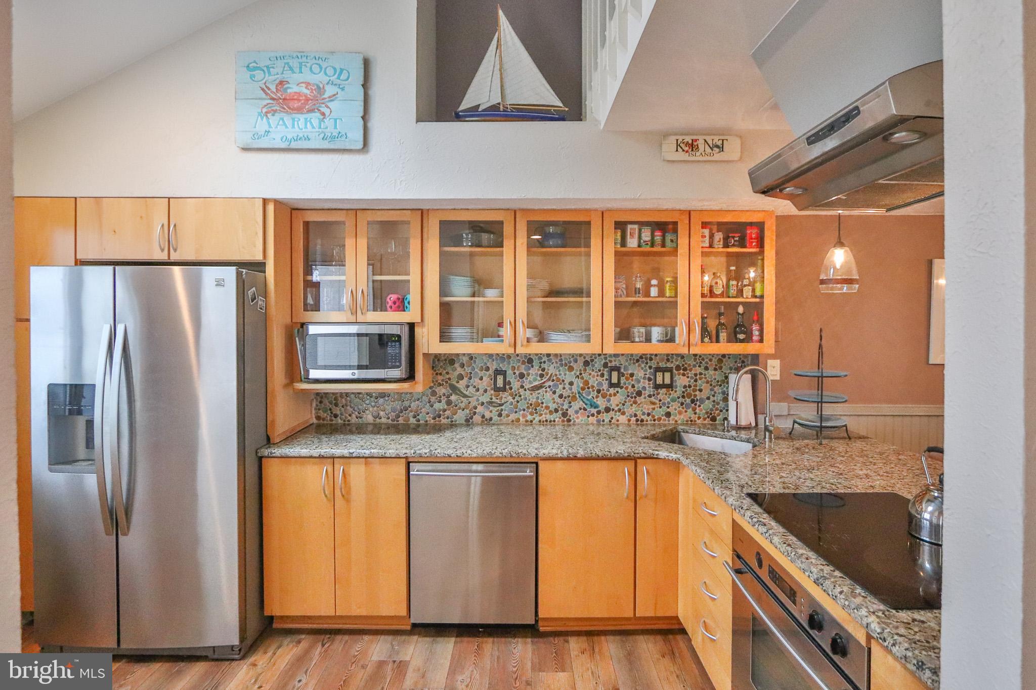 QUEENS LANDING - Residential