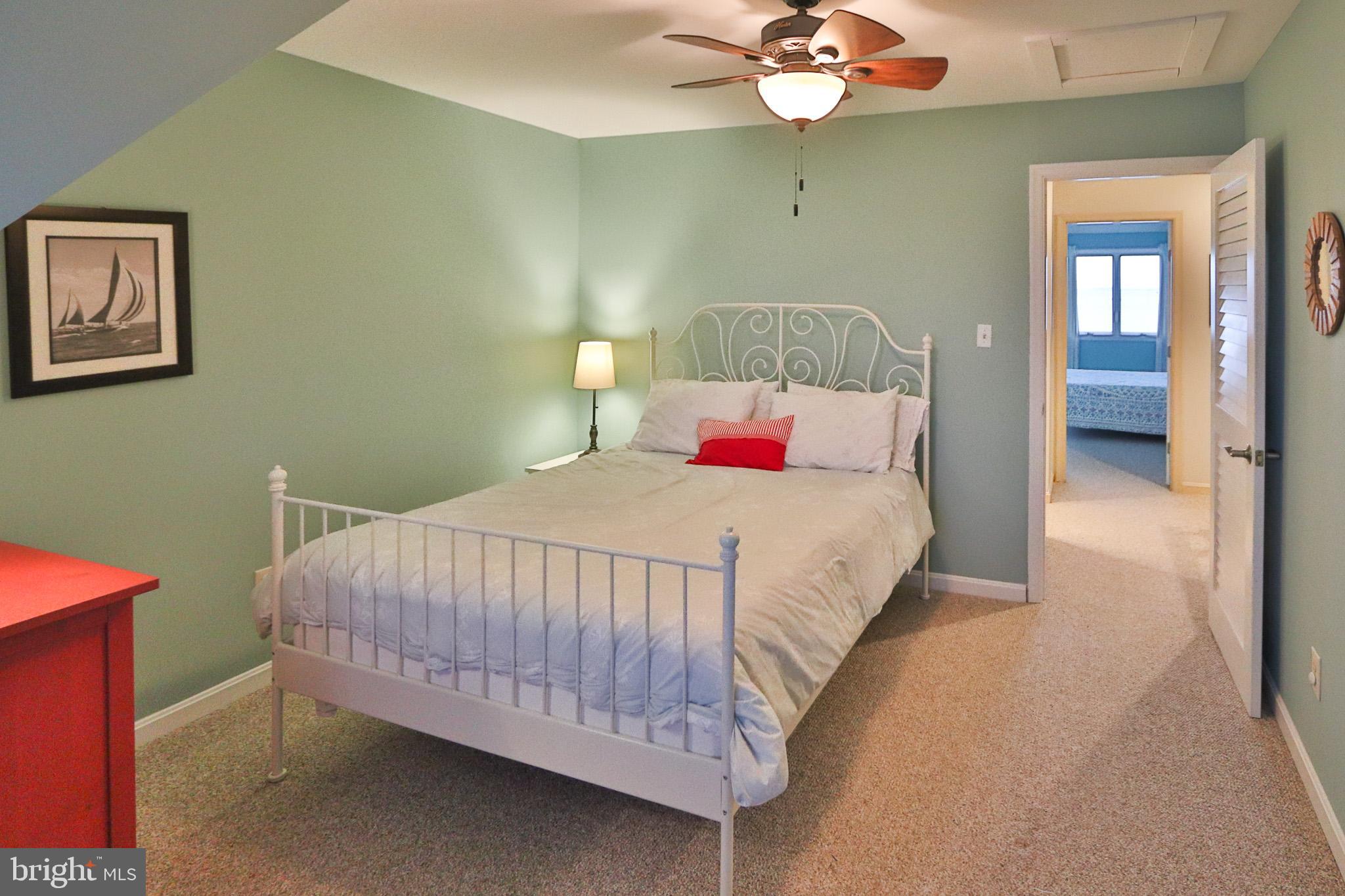 QUEENS LANDING - Residential