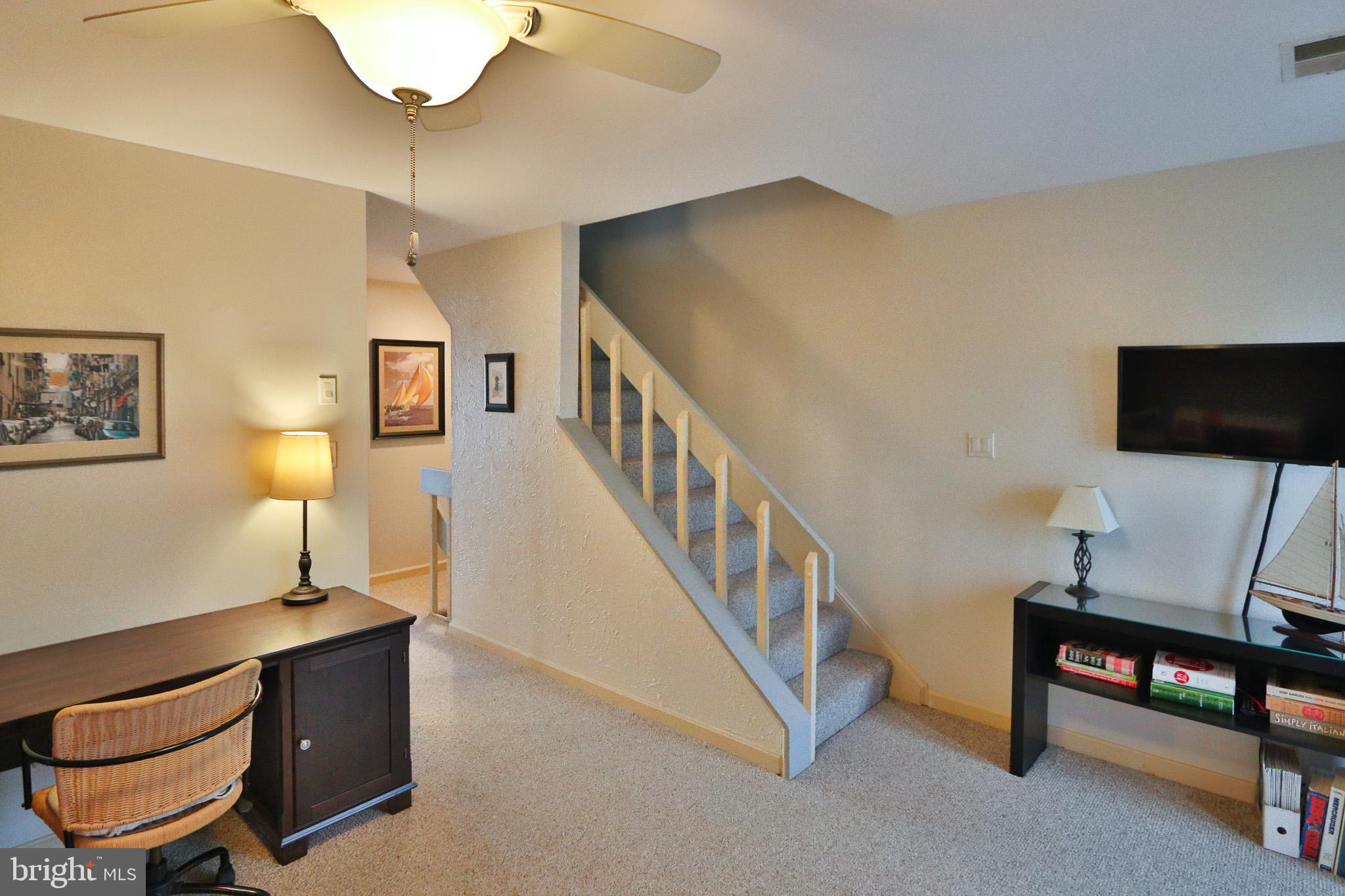 QUEENS LANDING - Residential