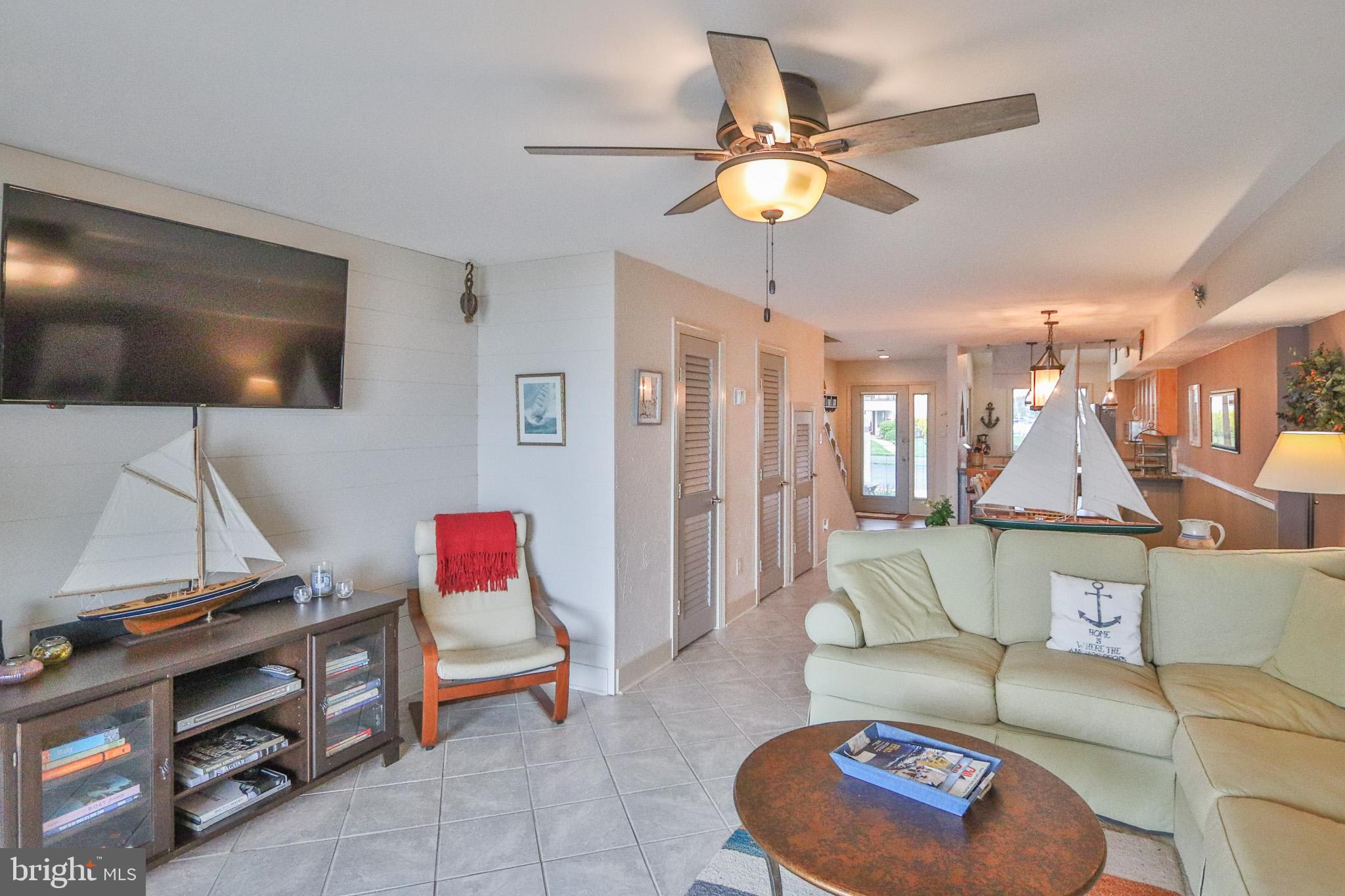 QUEENS LANDING - Residential