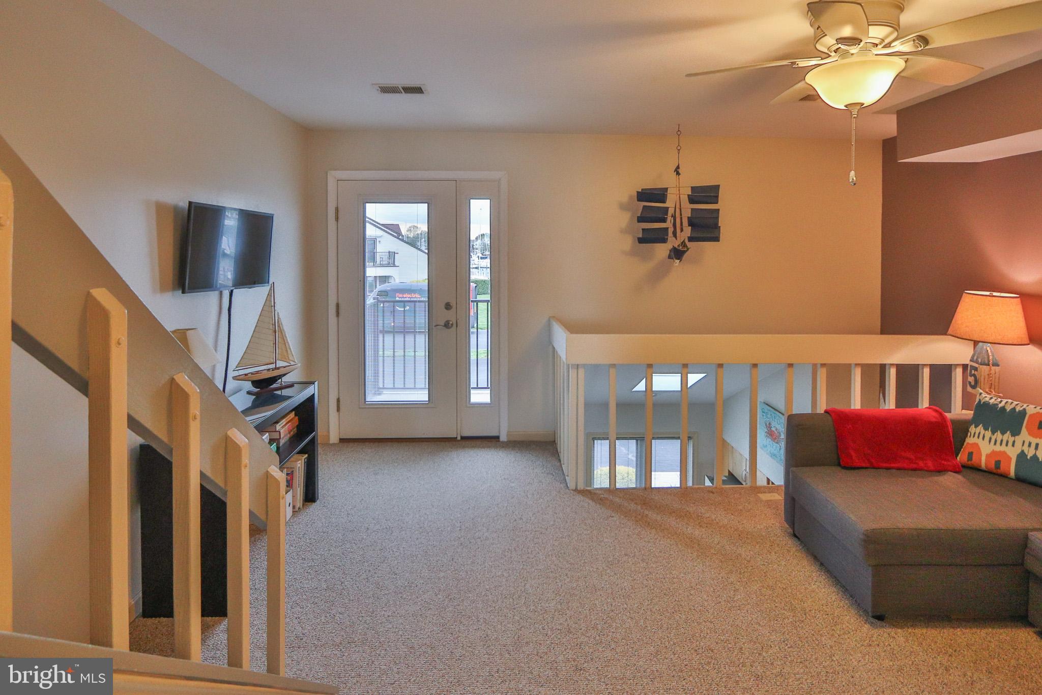 QUEENS LANDING - Residential