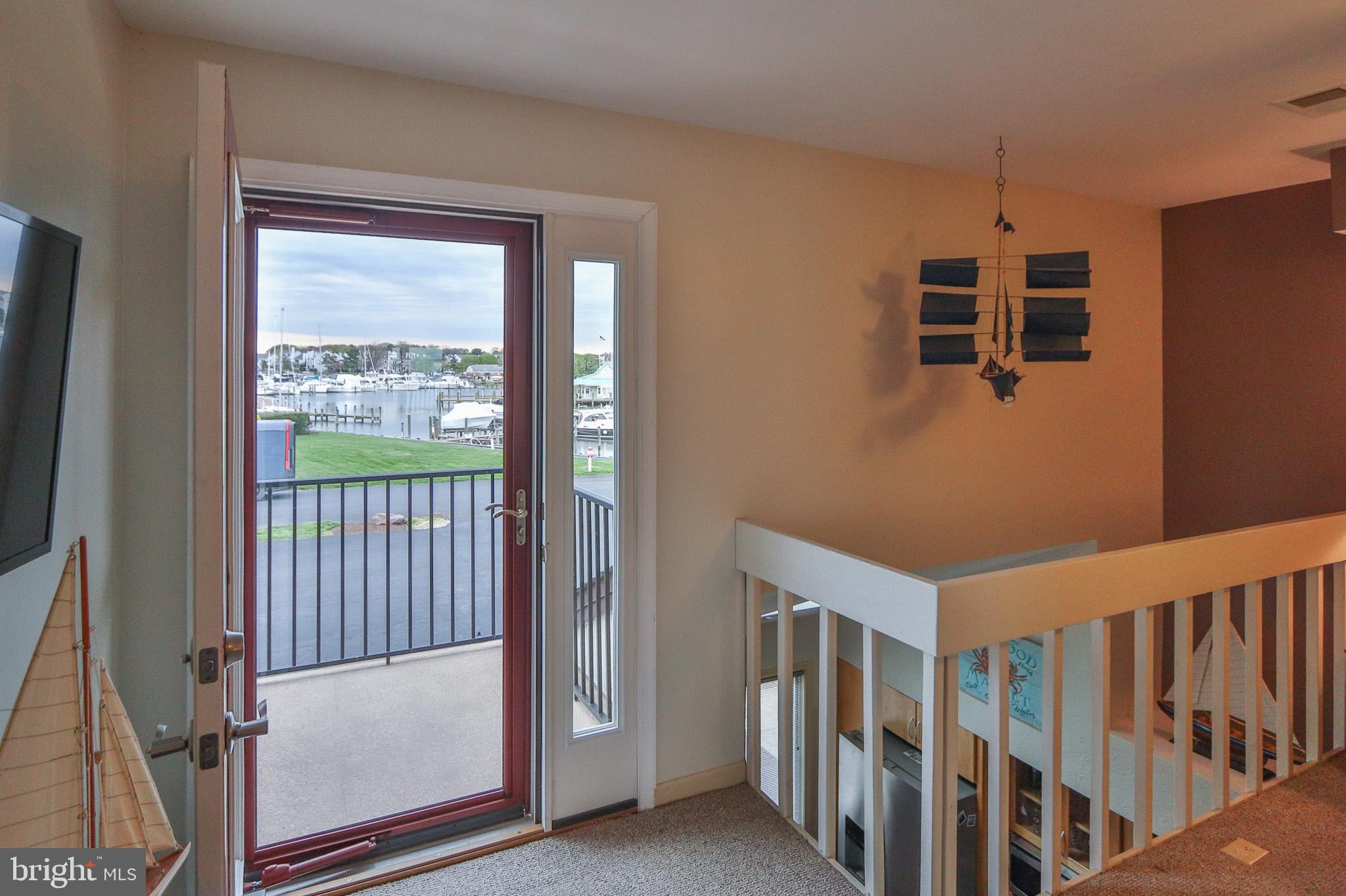 QUEENS LANDING - Residential