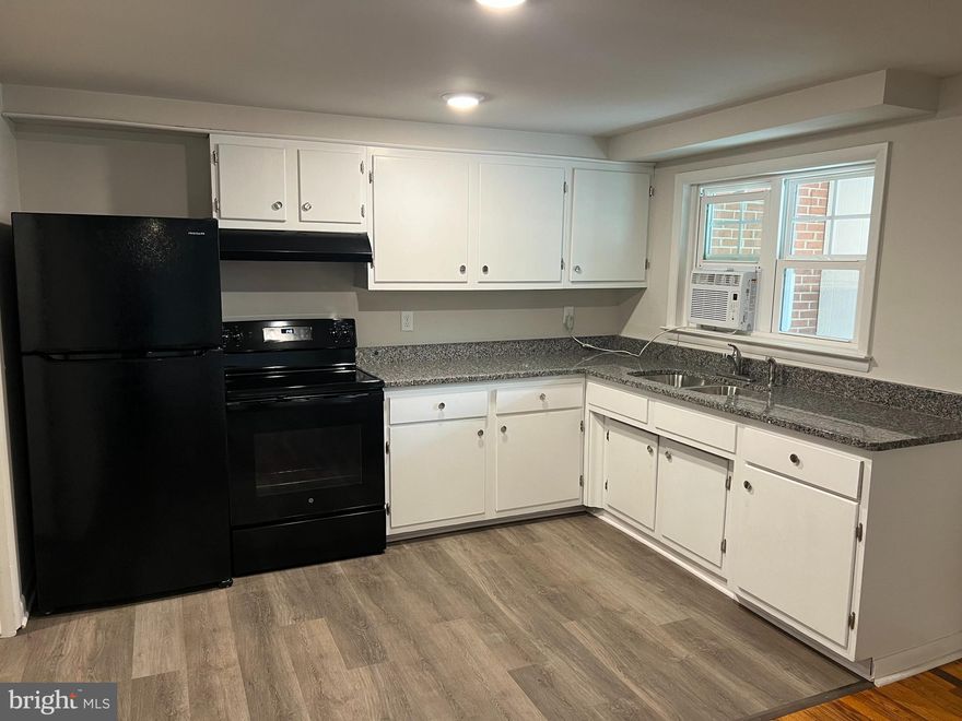 Fully Renovated Apartment Complex.  Come make this 2 bedroom one bath your new home today! Private Parking area, granite, new appliances, Hardwood floors and enclosed deck area for those relaxing nights.  Close to town, apartment has private washer/dryer hookup! 
Must pass credit Check, Criminal, and complete an application - $40.00 per applicant over the age of 18 living in the home. 
No Pets and No Smoking