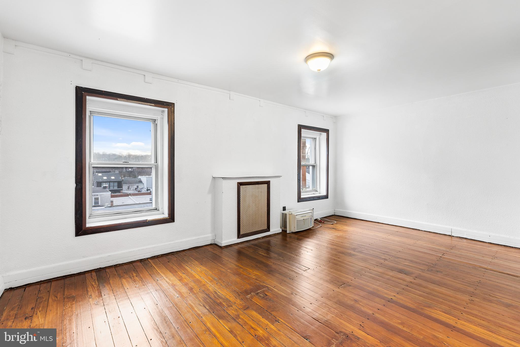 MANAYUNK - Residential Income