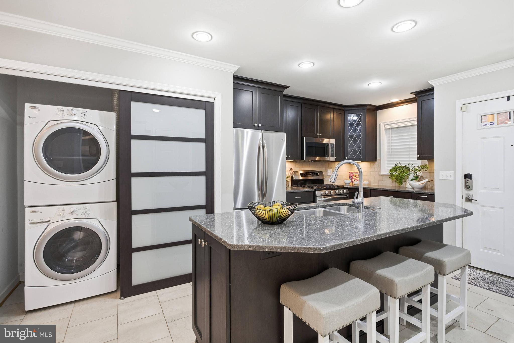 6924 FAIRFAX DRIVE 122