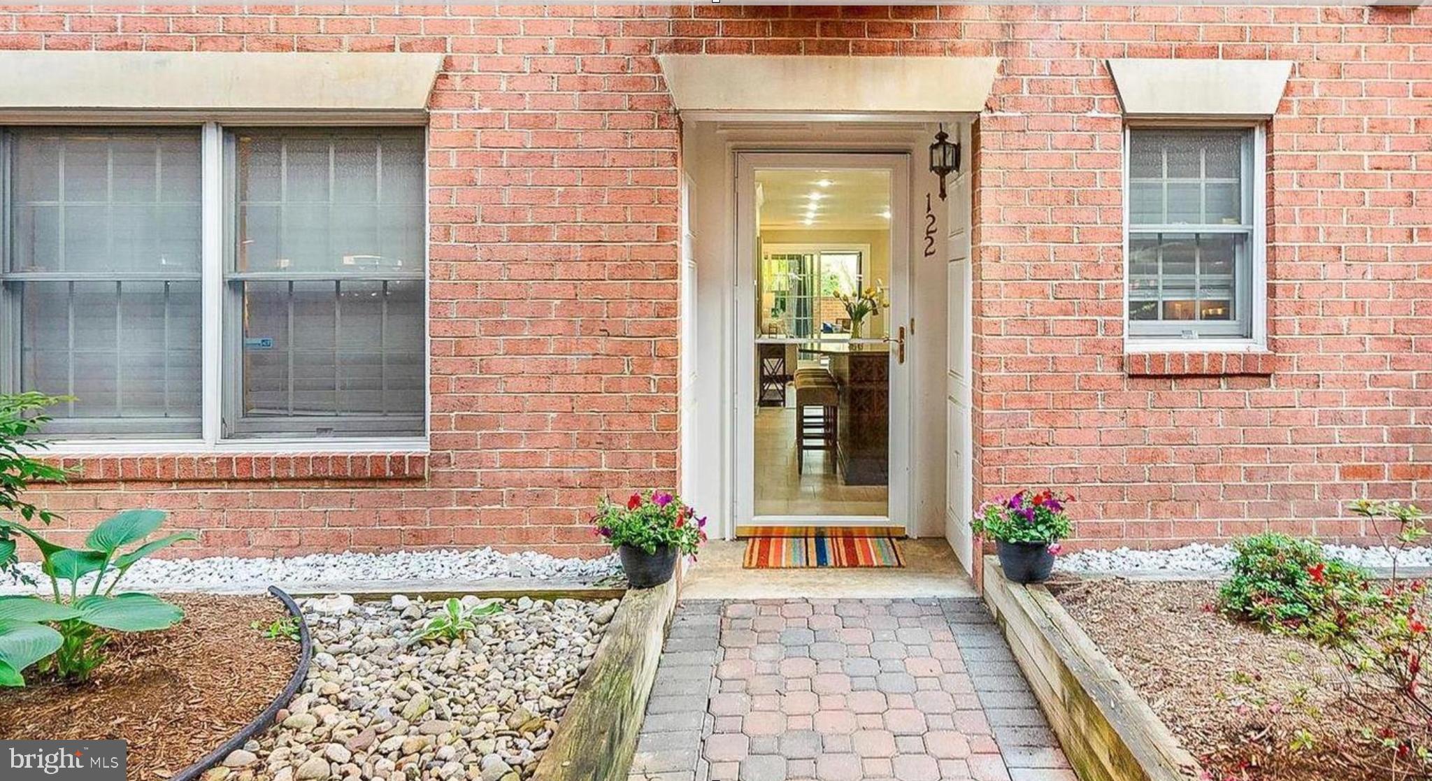 6924 FAIRFAX DRIVE 122